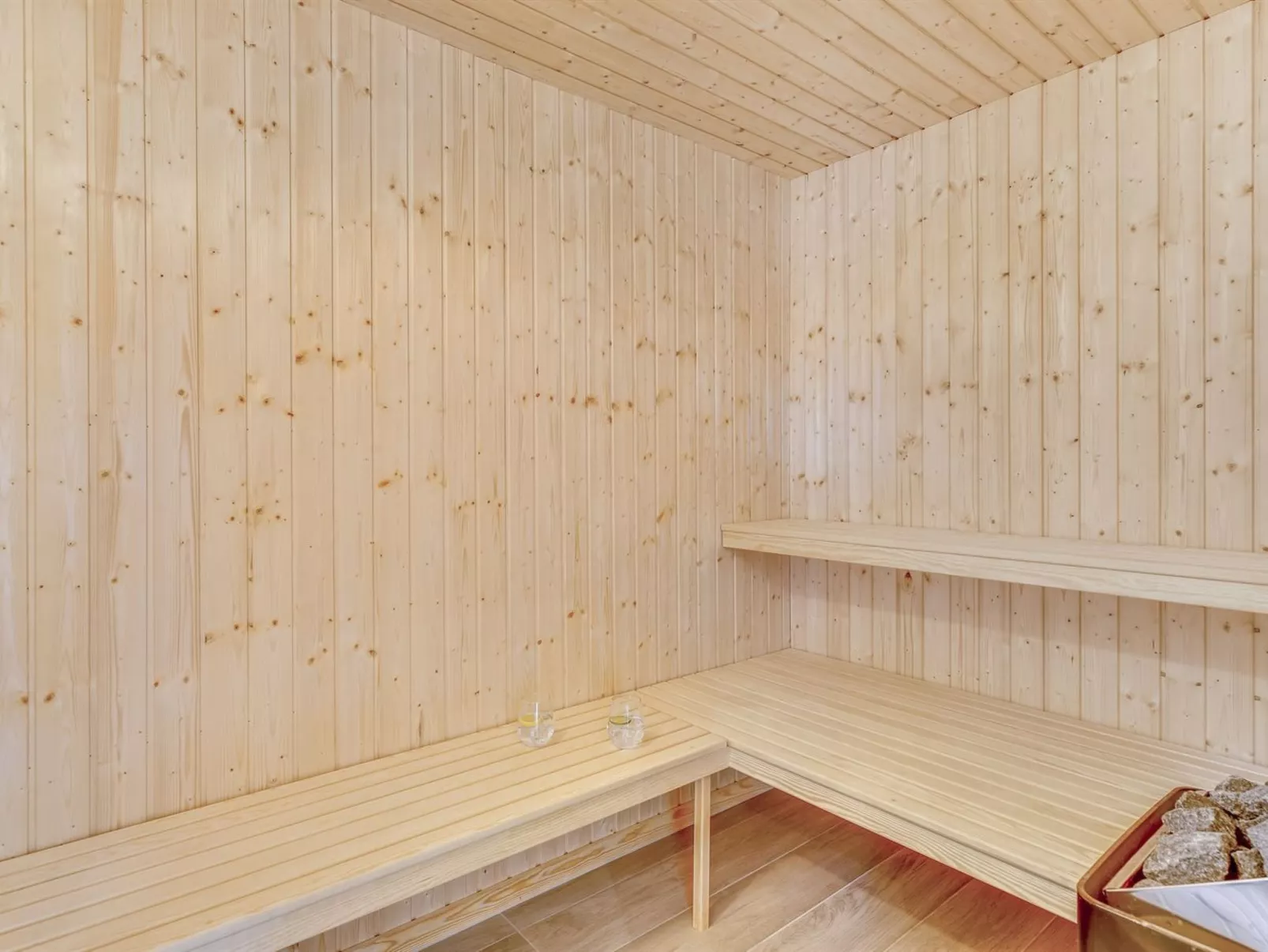 "Swante" -  from the sea-Inside