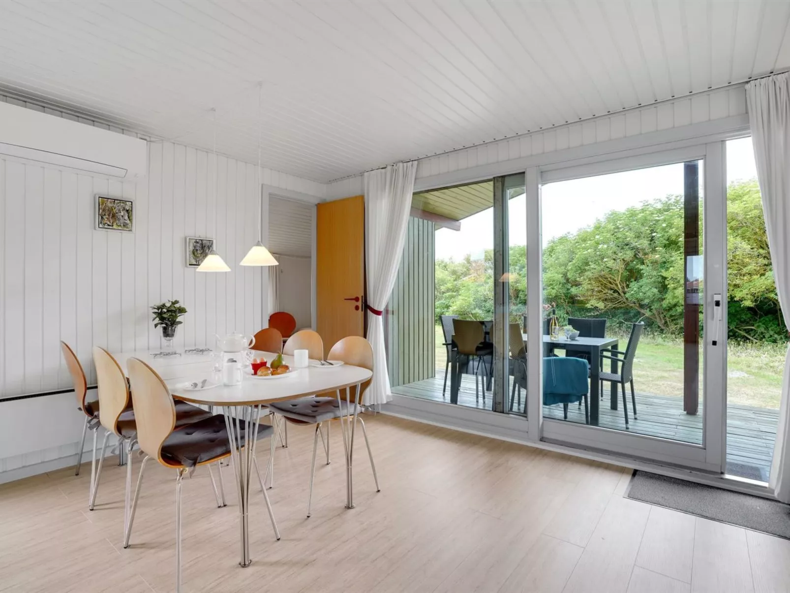 "Siv" -  from the sea-Dedans