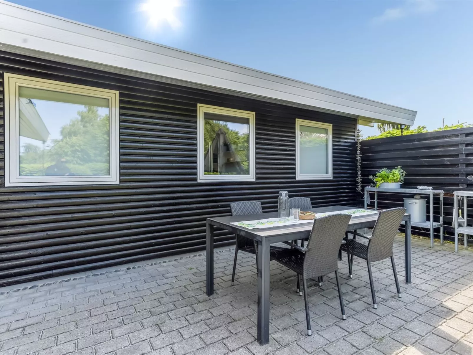 "Allaine" - 500m from the sea-Draußen