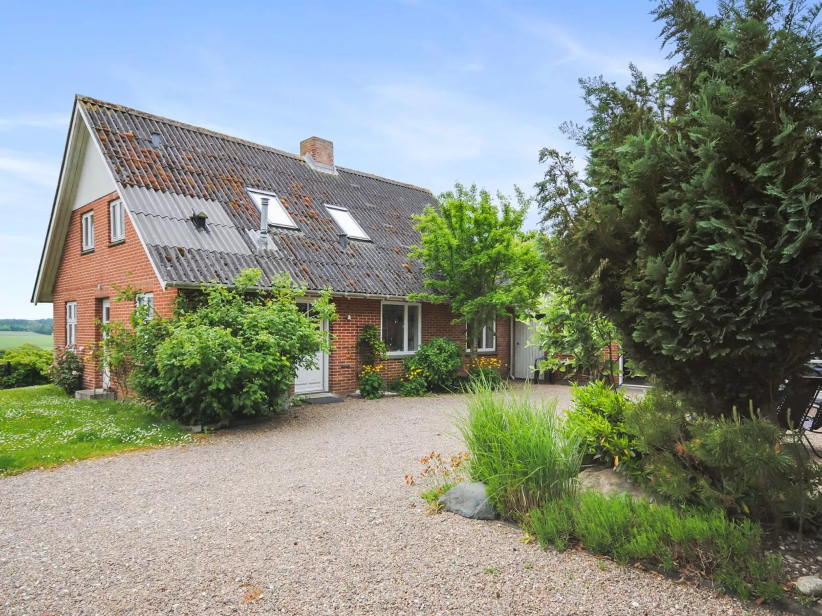 "Ludovic" - 7km from the sea-Outside