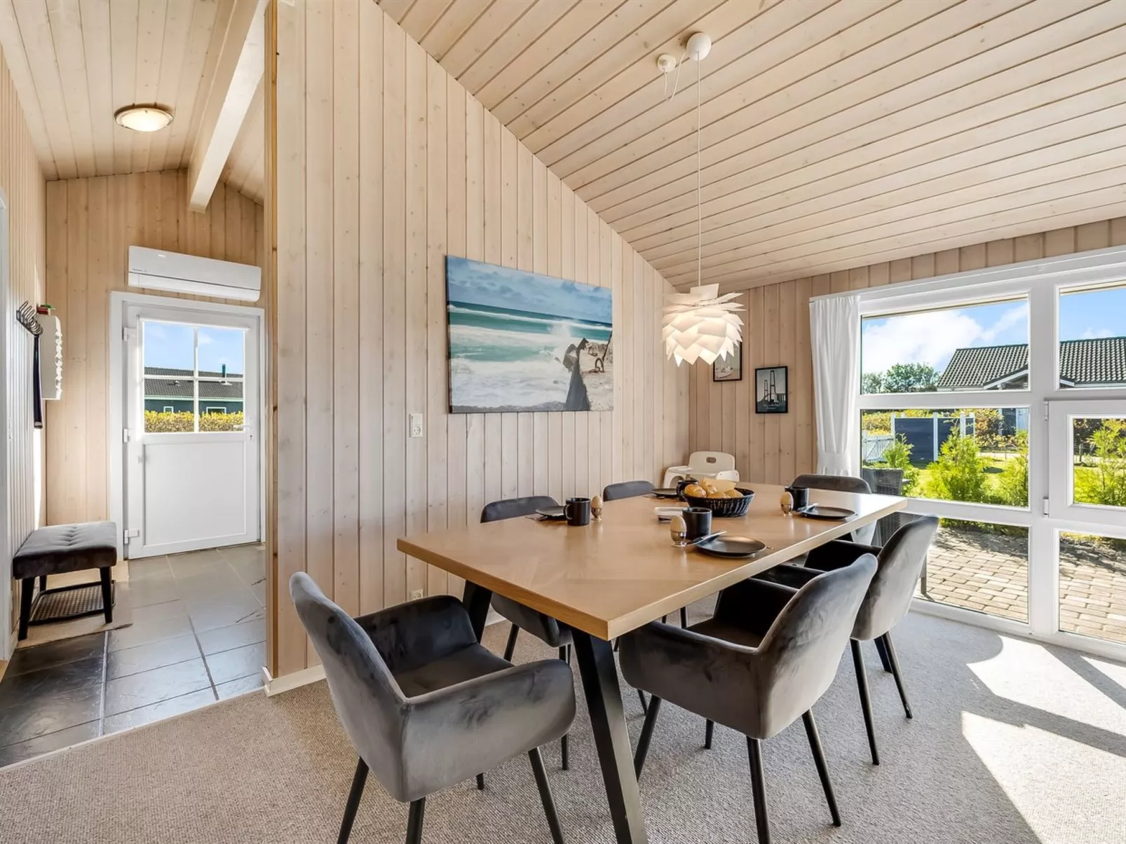 "Shalin" - 1.4km to the fjord-Dedans