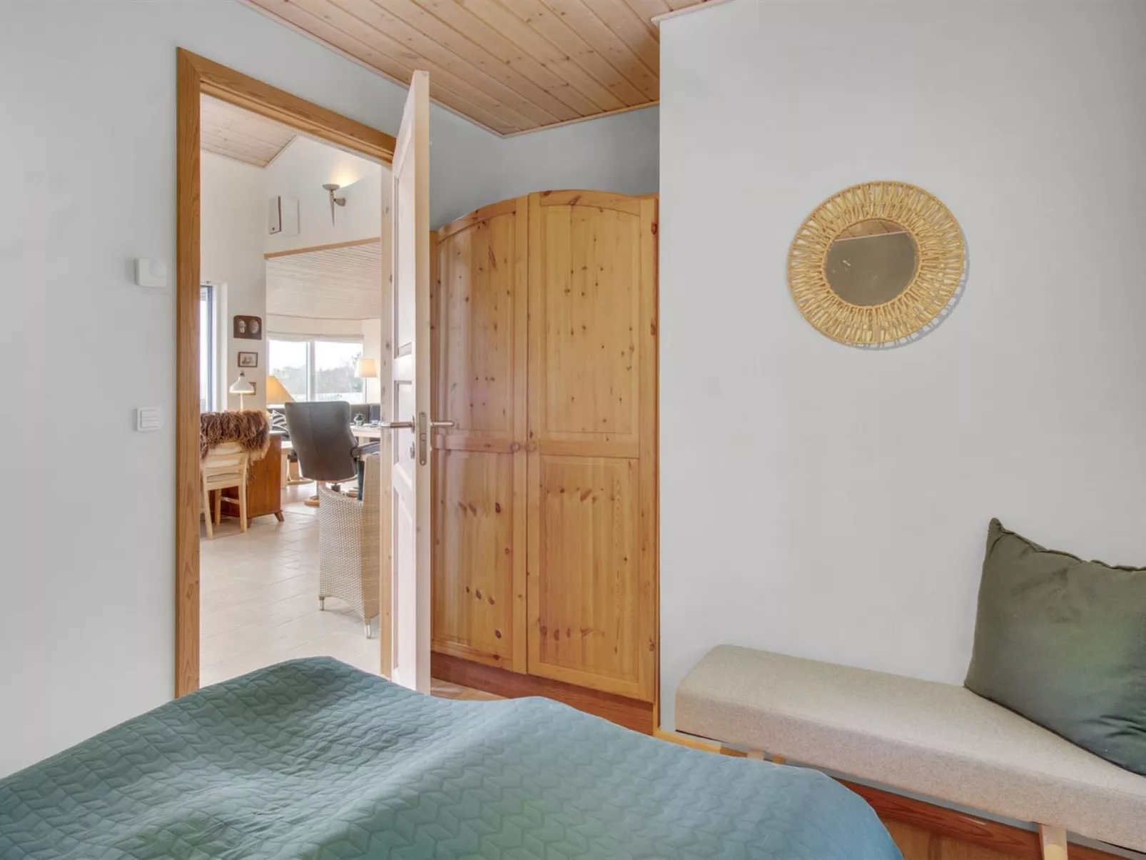 "Sahid" - 20m from the sea-Inside