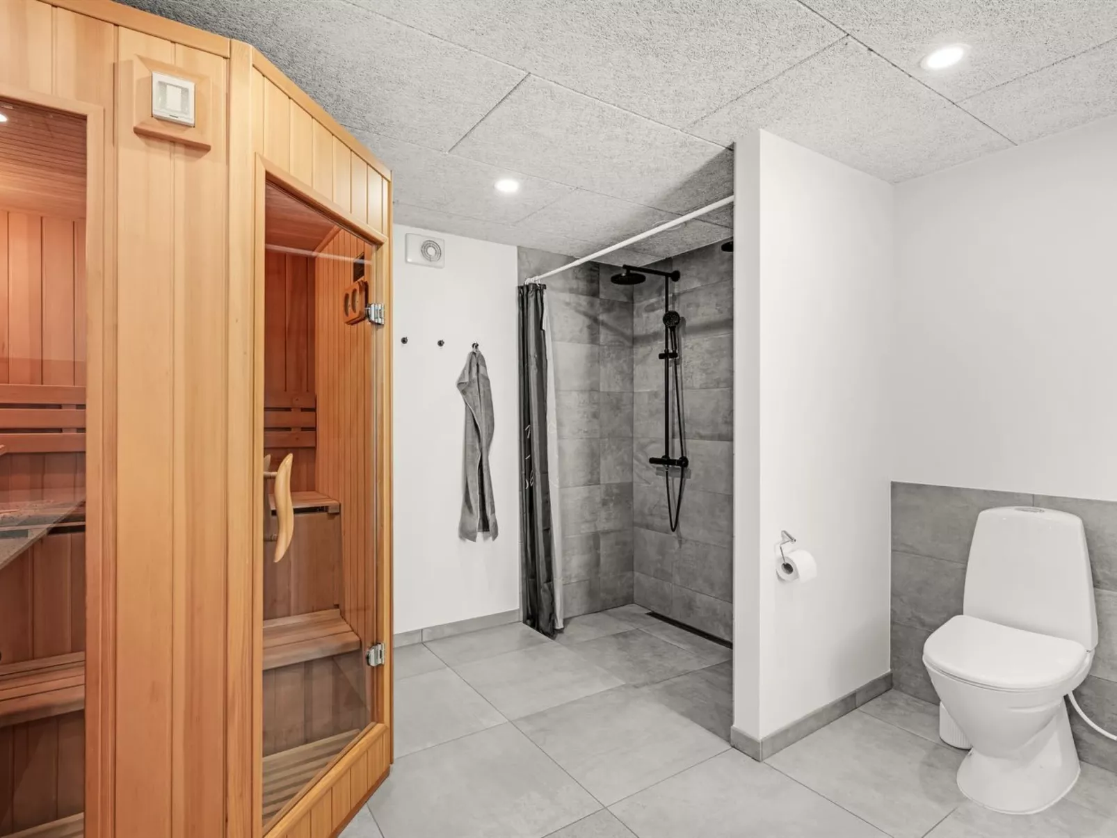 "Germund" - 770m from the sea-Dedans