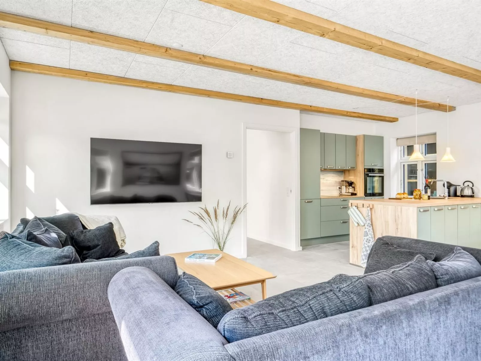 "Josina" - 1.8km from the sea-Drinnen