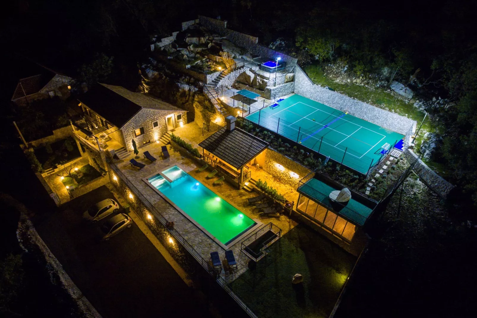 Villa Falcon Rook - Four-Bedroom Villa with Terrace and Swimming Pool-Vue