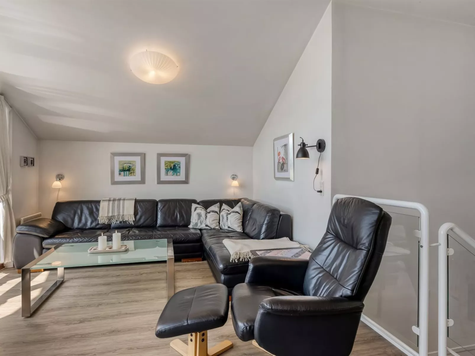 "Era" - 100m from the sea-Inside