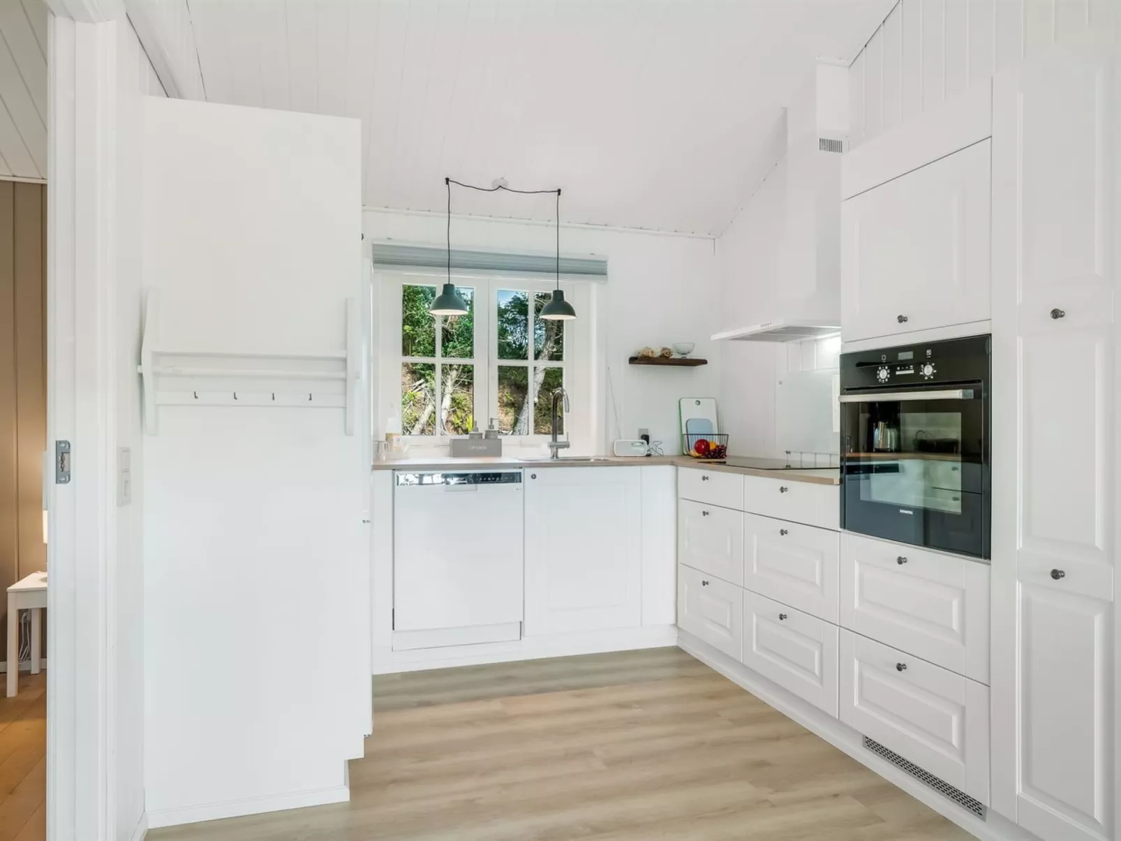 "Thorgny" - 350m to the fjord-Dedans