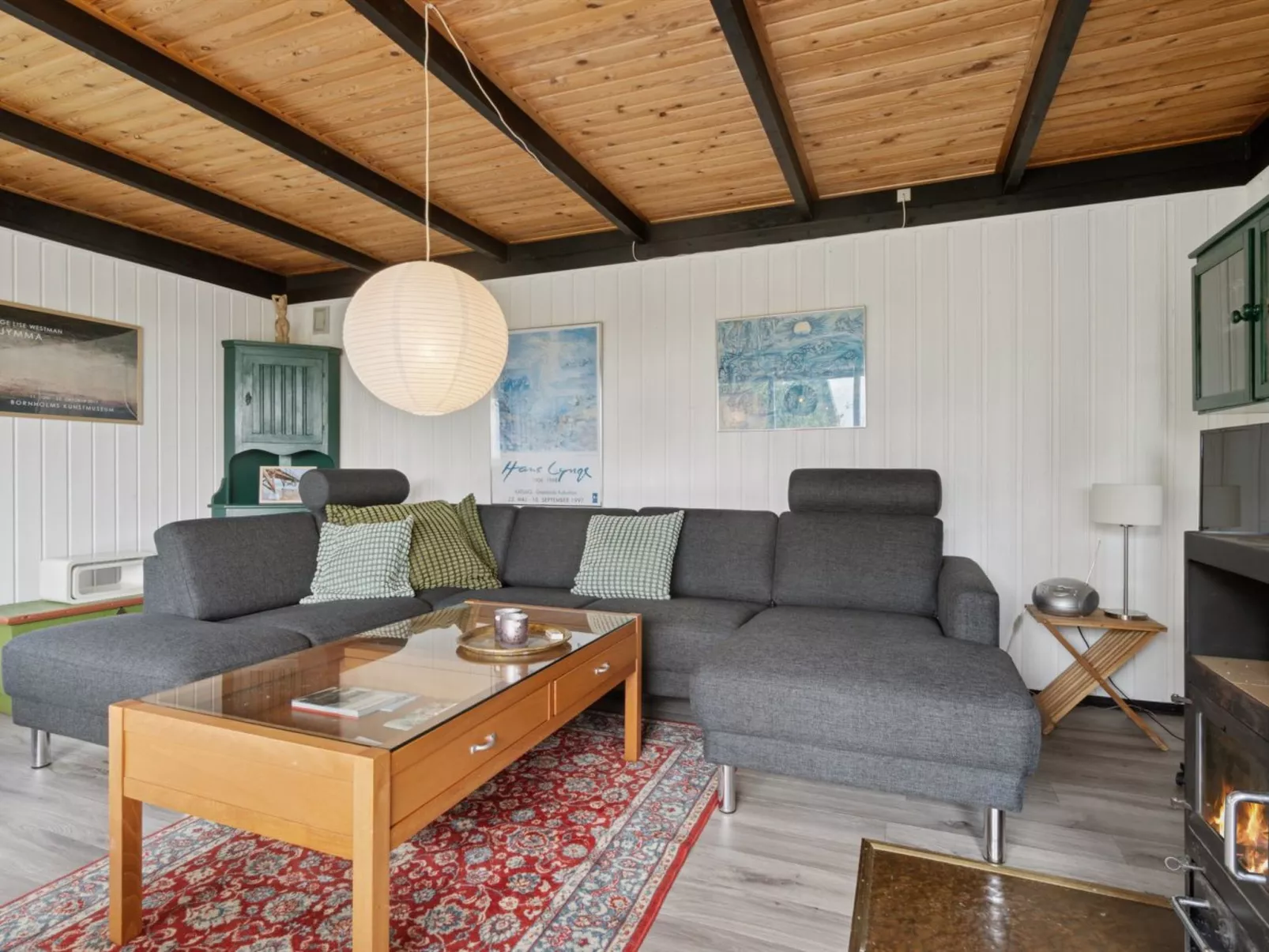 "Joon" - 100m from the sea-Drinnen