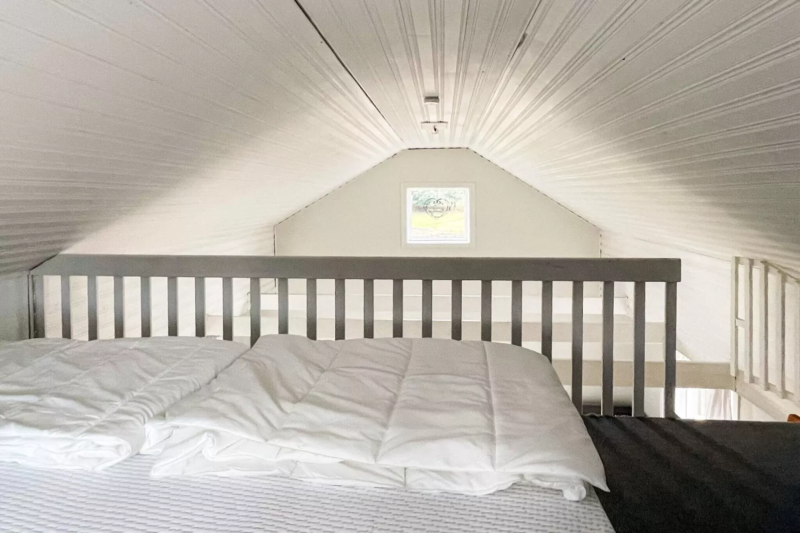 Nature Retreat on Farm in Berga-Indoor