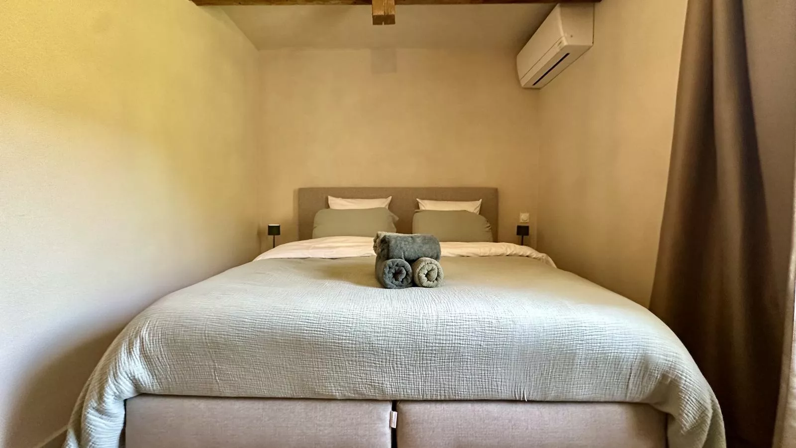 Le Moulin de Lachalade-Schlafzimmer