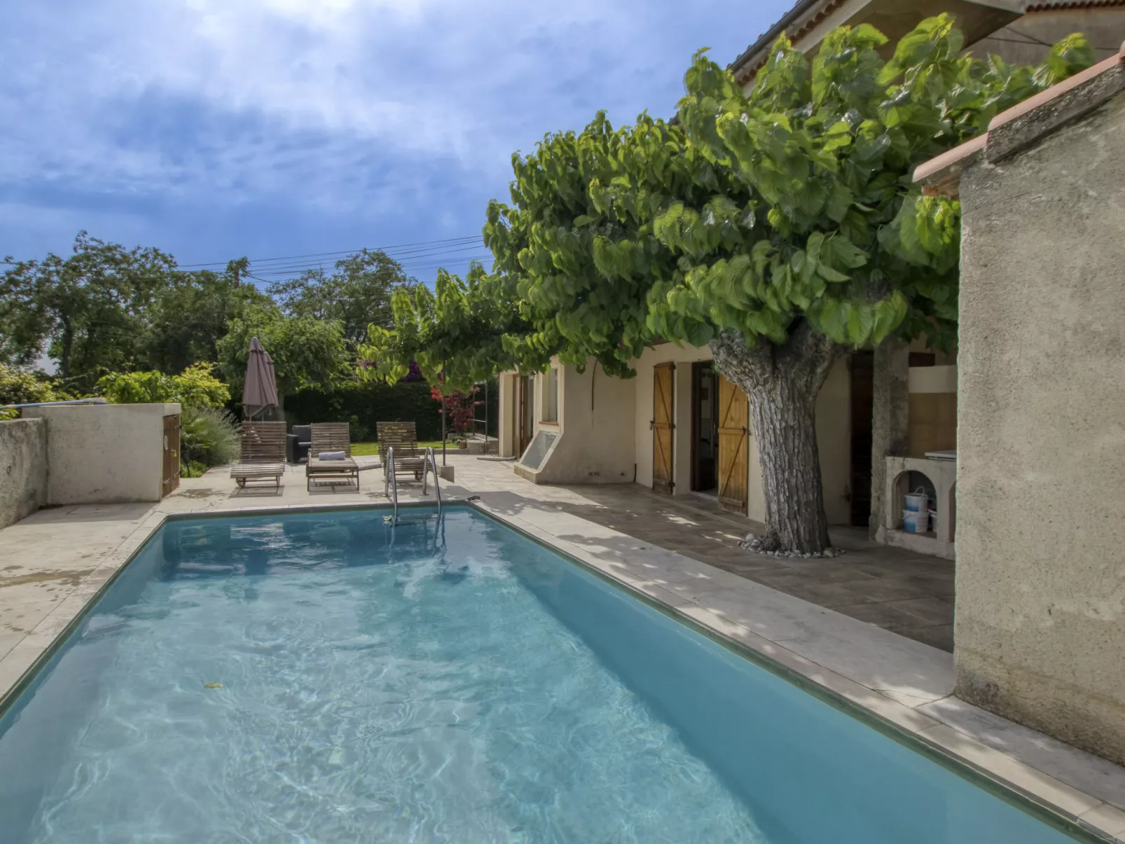 La Bastide Neuve-Outside