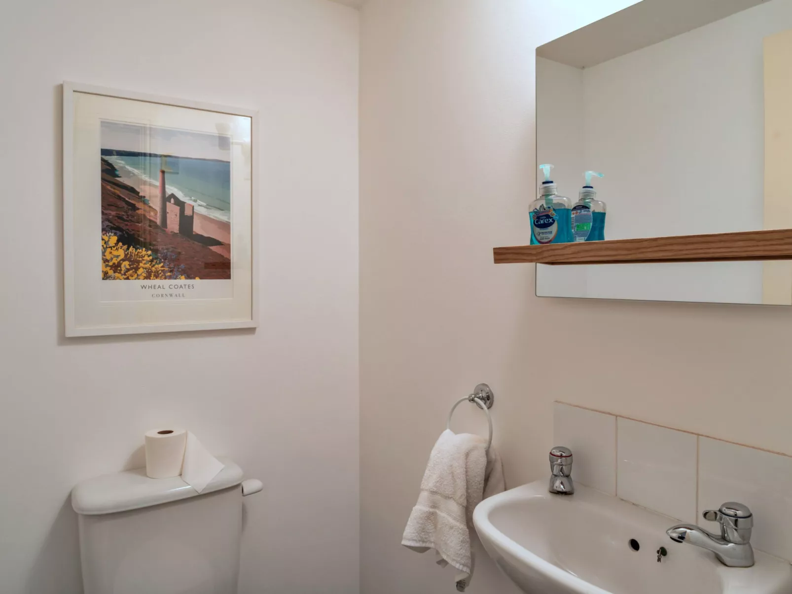 The Old Store-Dedans