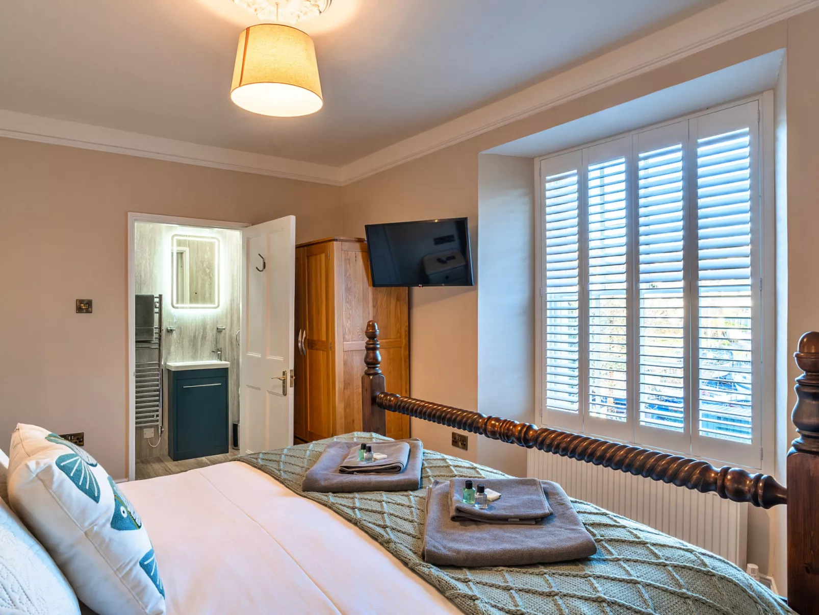 The Old Counting House-Inside