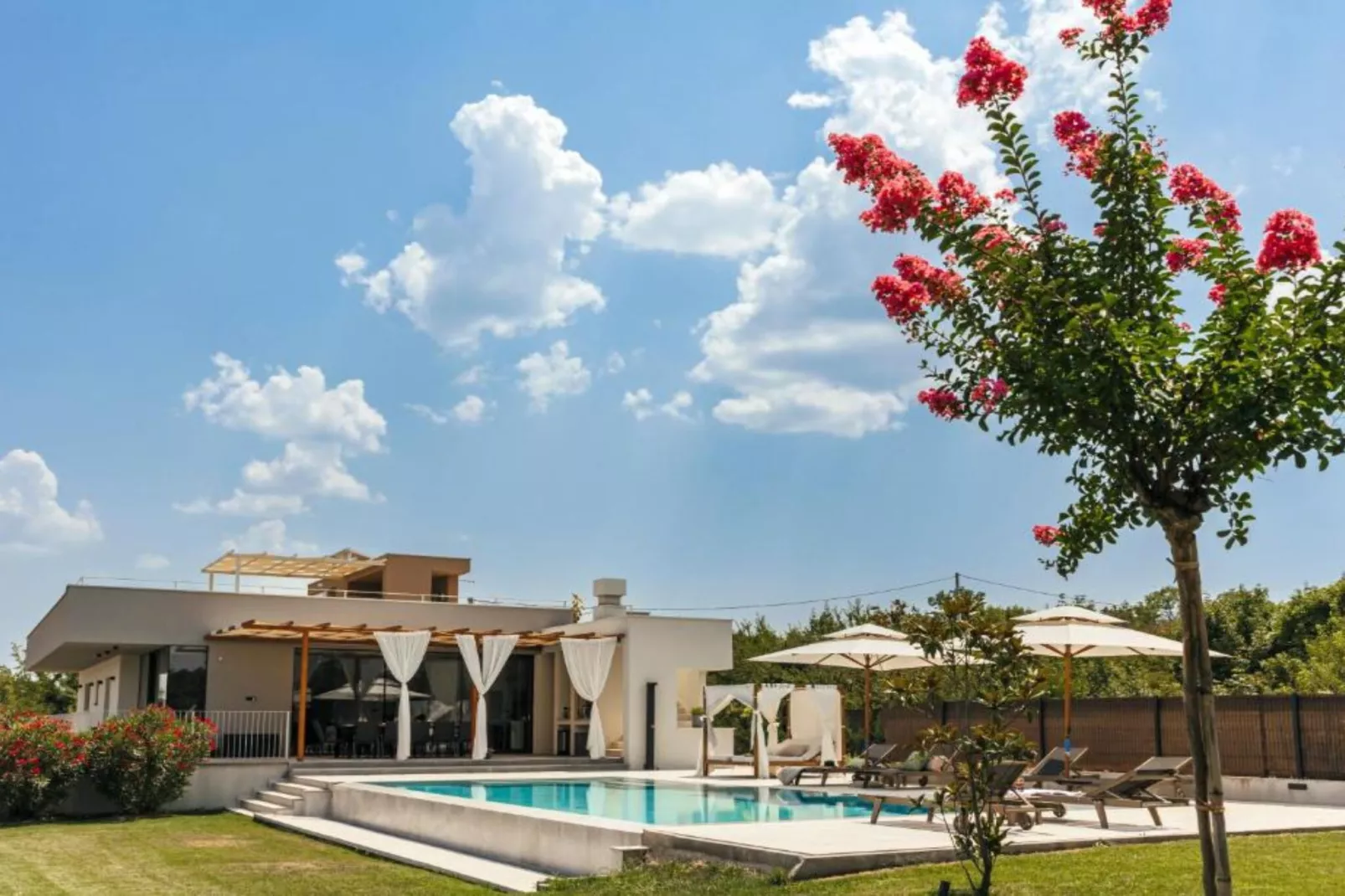 Luxury Villa Lara with Heated Pool, Hot-Tub and Sauna - Six Bedroom Villa with Pool-Swimming pool