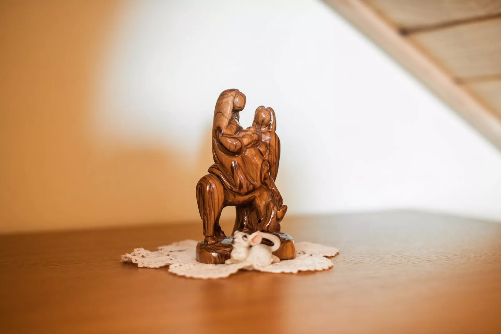 Vivid Hillside Country House with Hot-Tub and Sauna - Two Bedroom Country House-Indoor