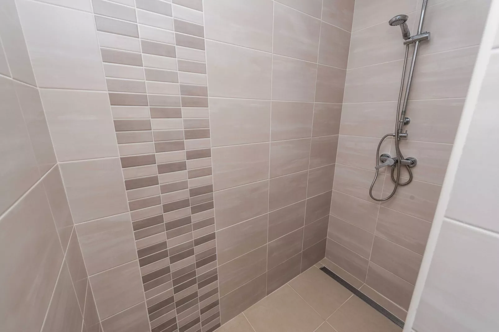 Luxury Escape with Swimming Pool & Modern Design - Superior Four Bedroom Villa with Private Pool ( Villa 2)-Badezimmer