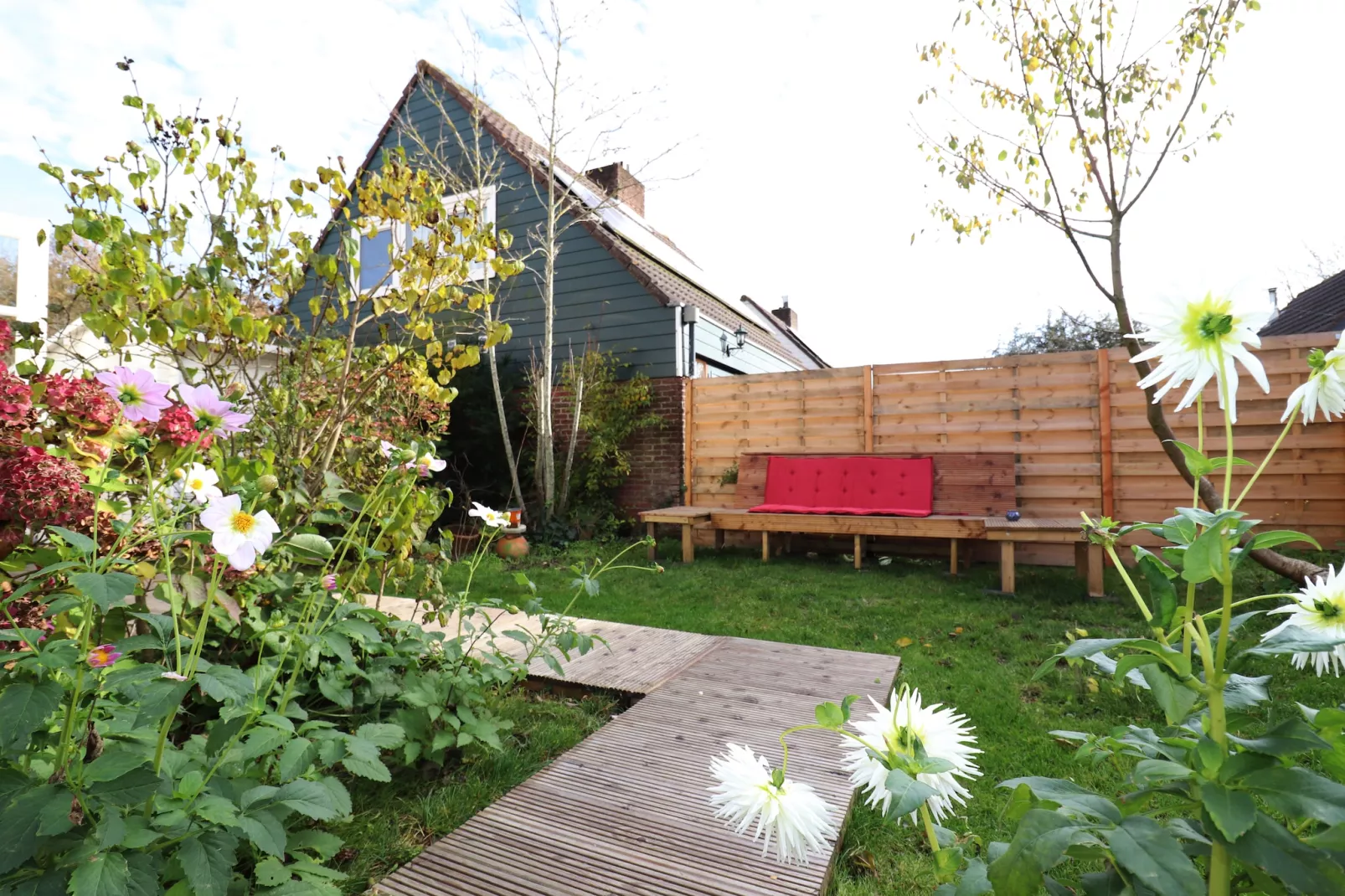 Casa Divera-Gardens in summer