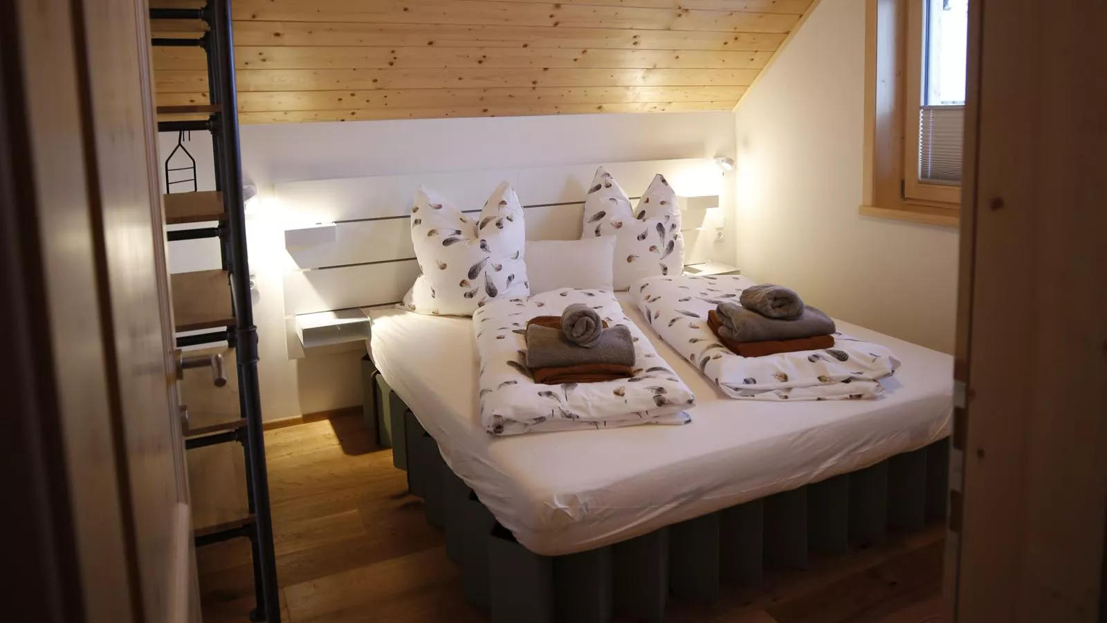 Designchalets Falkertsee-Bedroom