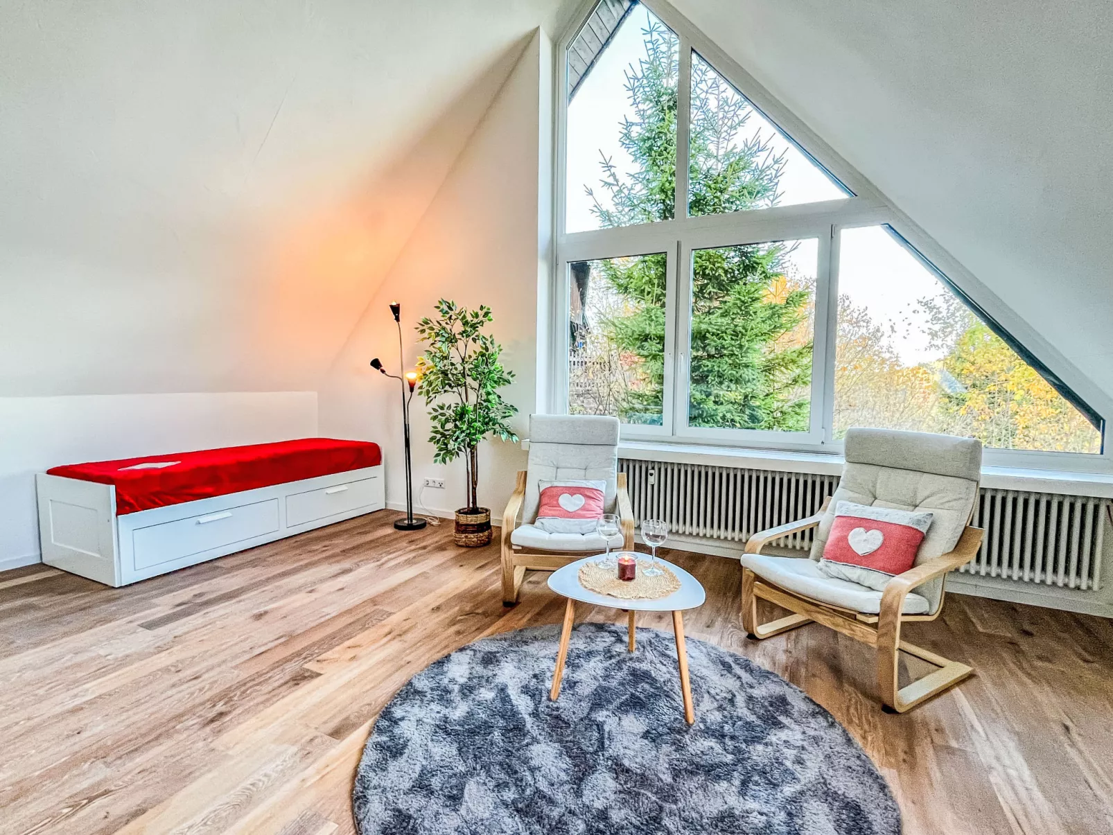 Falkennest - mit Blick auf den Titisee-Drinnen