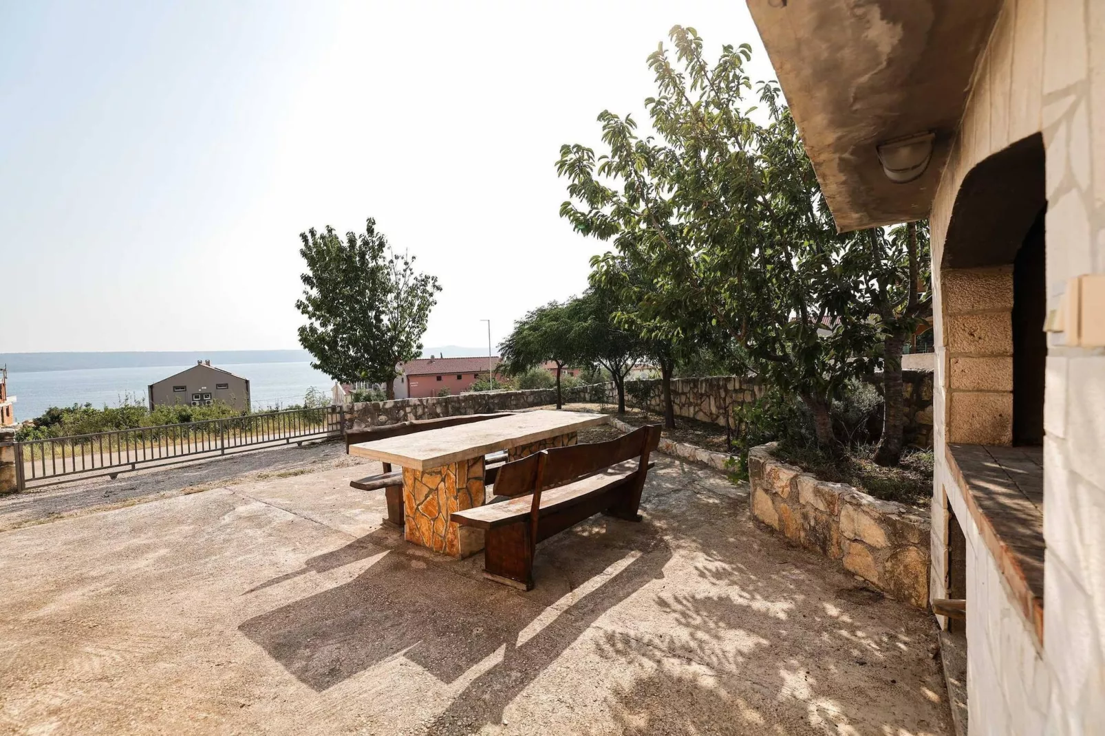 Holiday home Nekic-Terrasse/Balkon