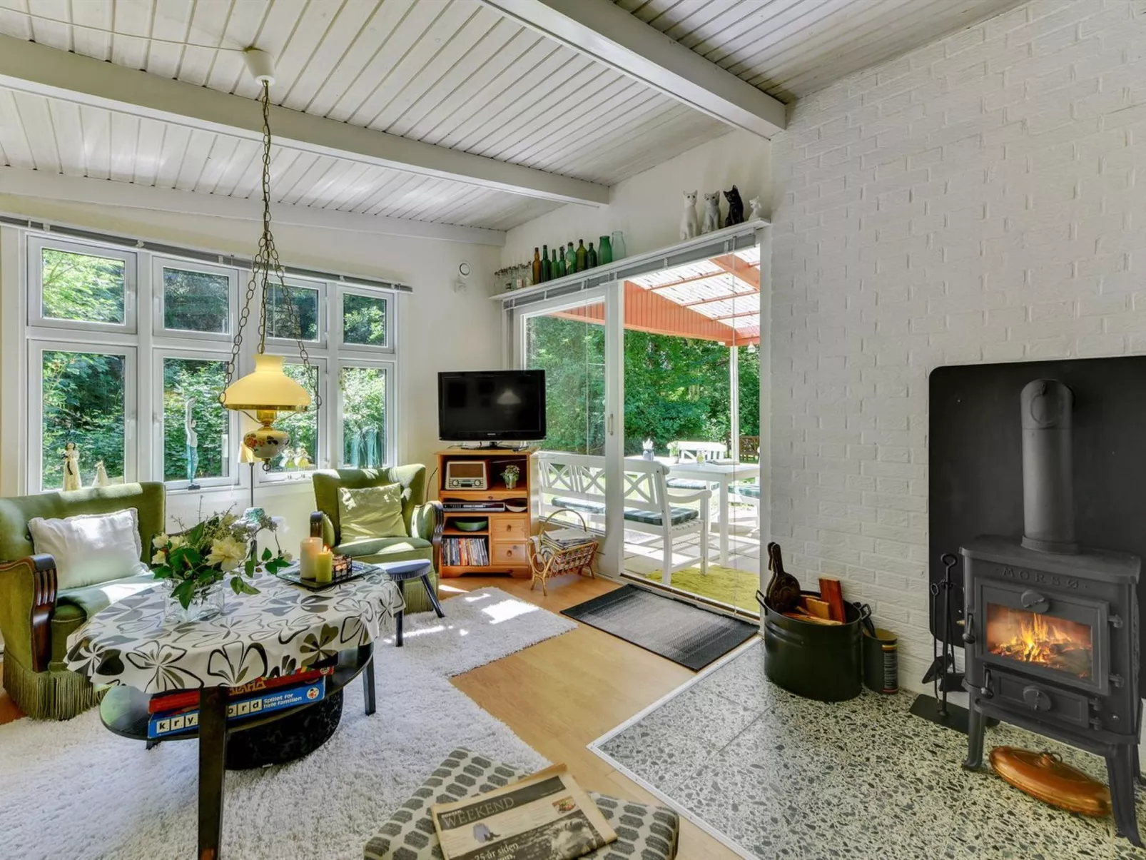 "Deik" - 2km to the fjord-Inside