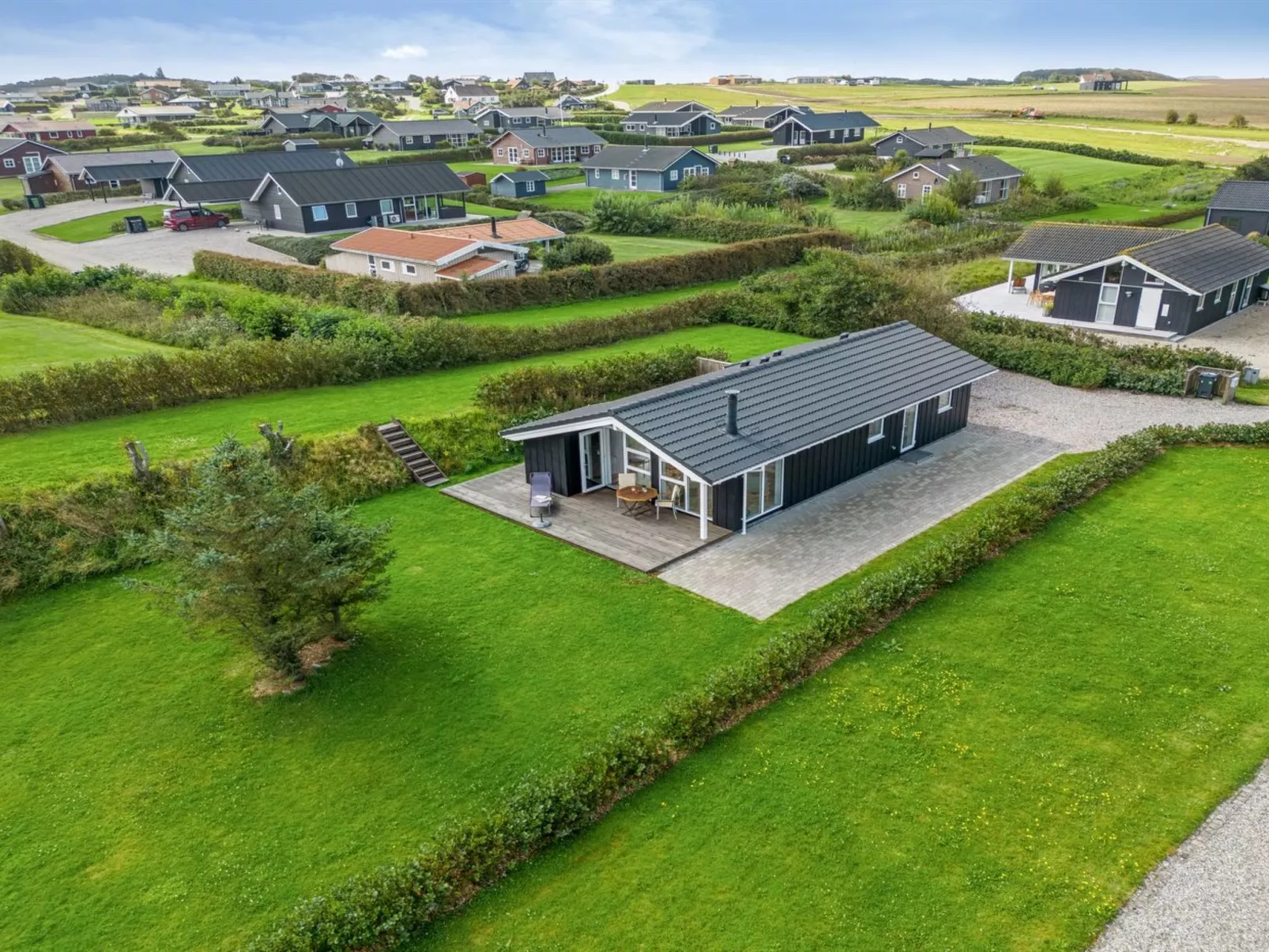 "Tanna" - 330m to the fjord-Outside