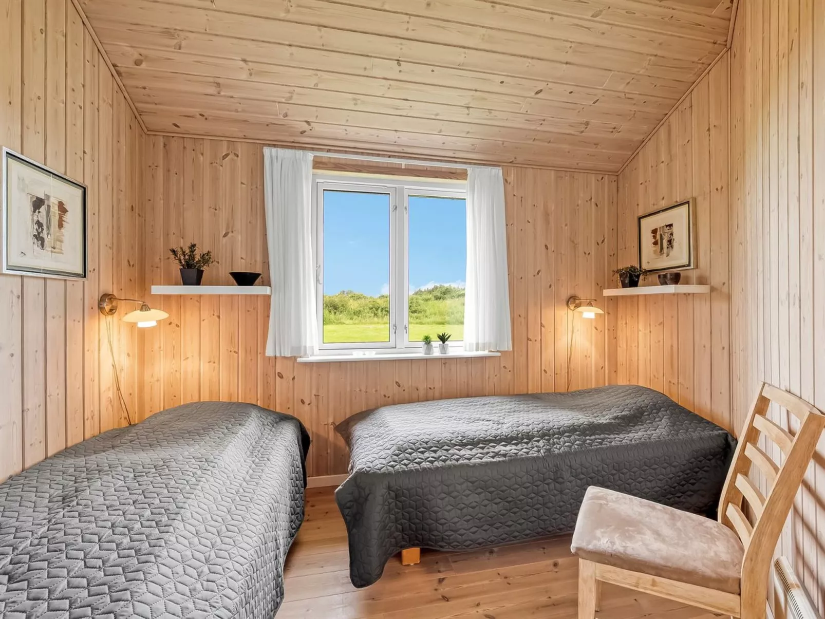 "Aurelie" -  from the sea-Inside