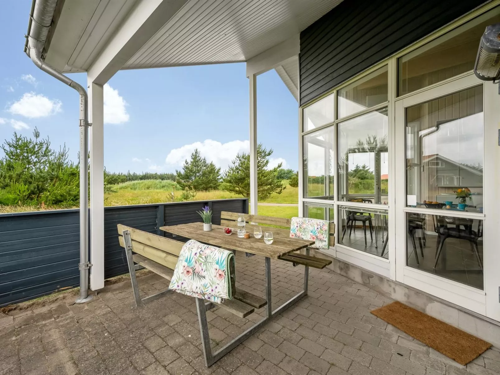 "Felicita" -  from the sea-Dehors