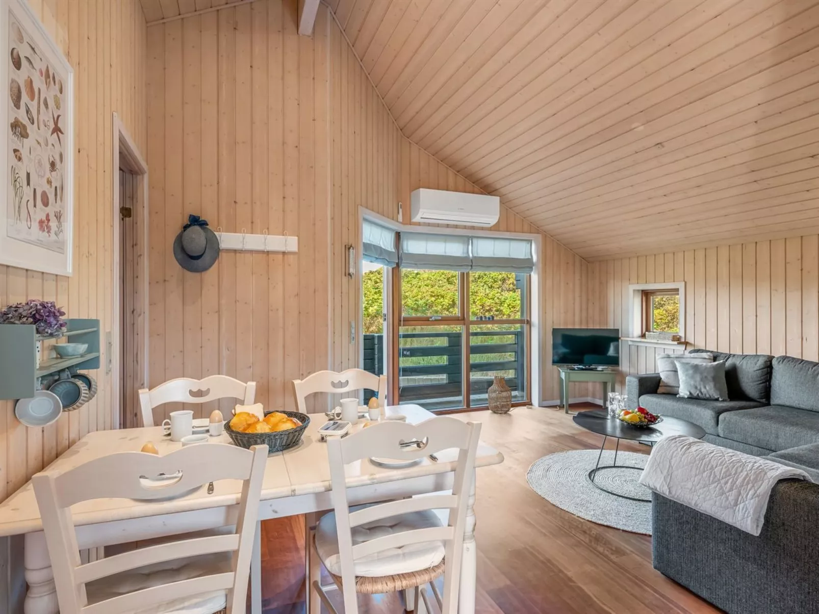 "Georg" - 200m from the sea-Dedans