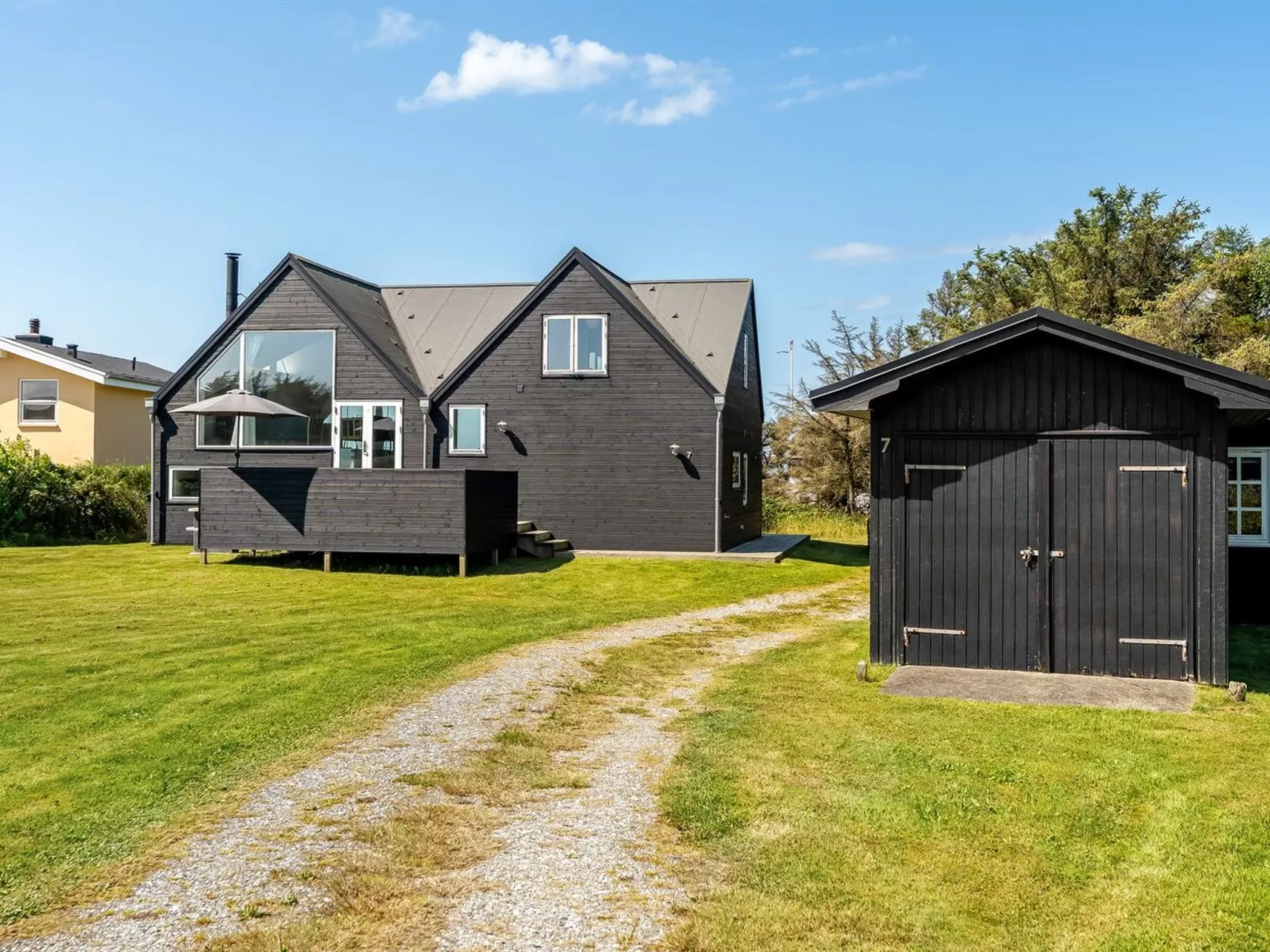 "Tekla" - 180m from the sea-Draußen