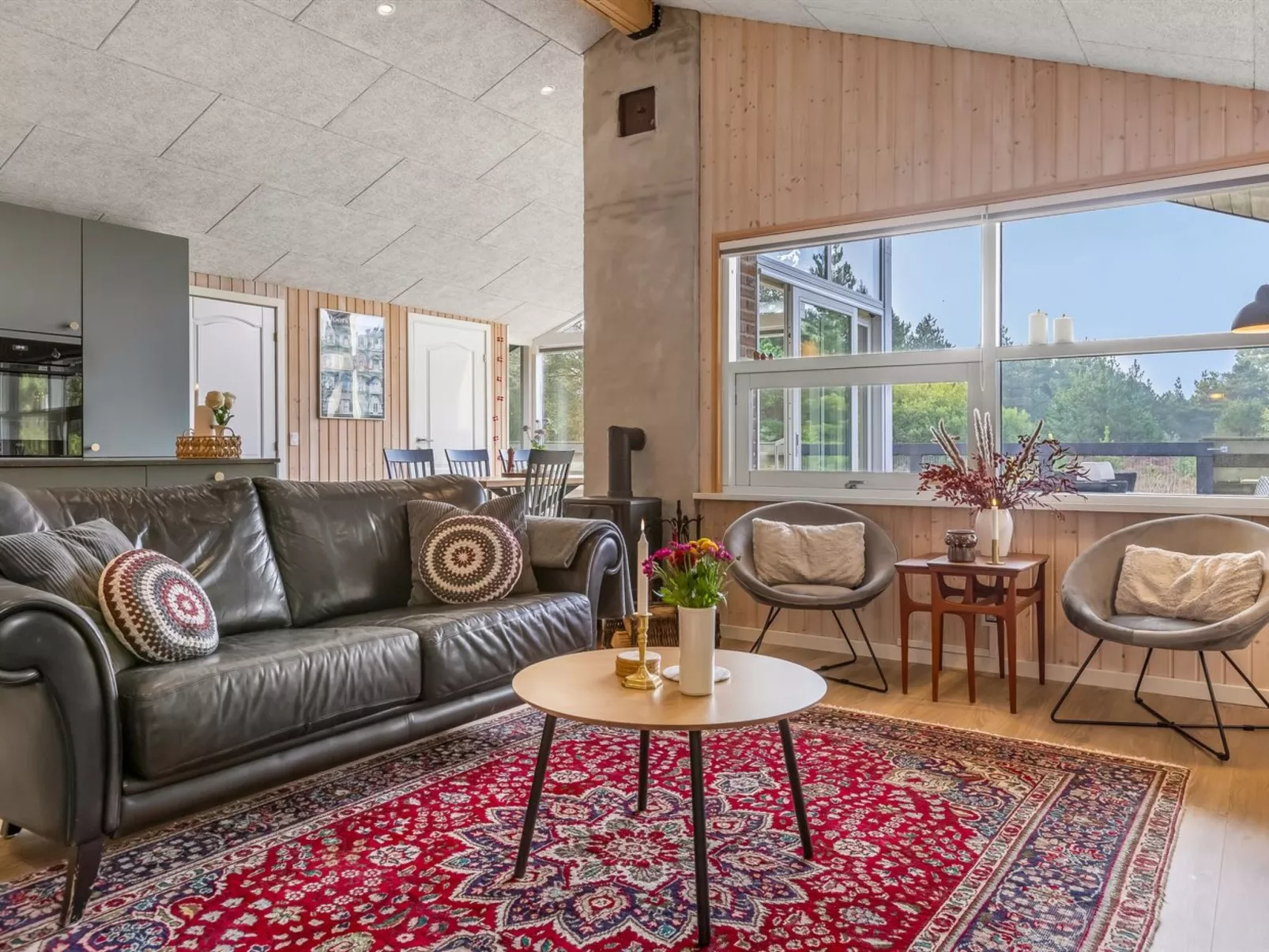 "Tole" - 2km from the sea-Dedans