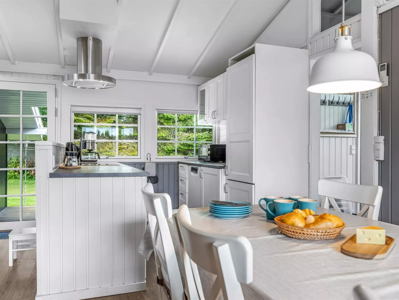 "Effy" - 600m from the sea-Drinnen