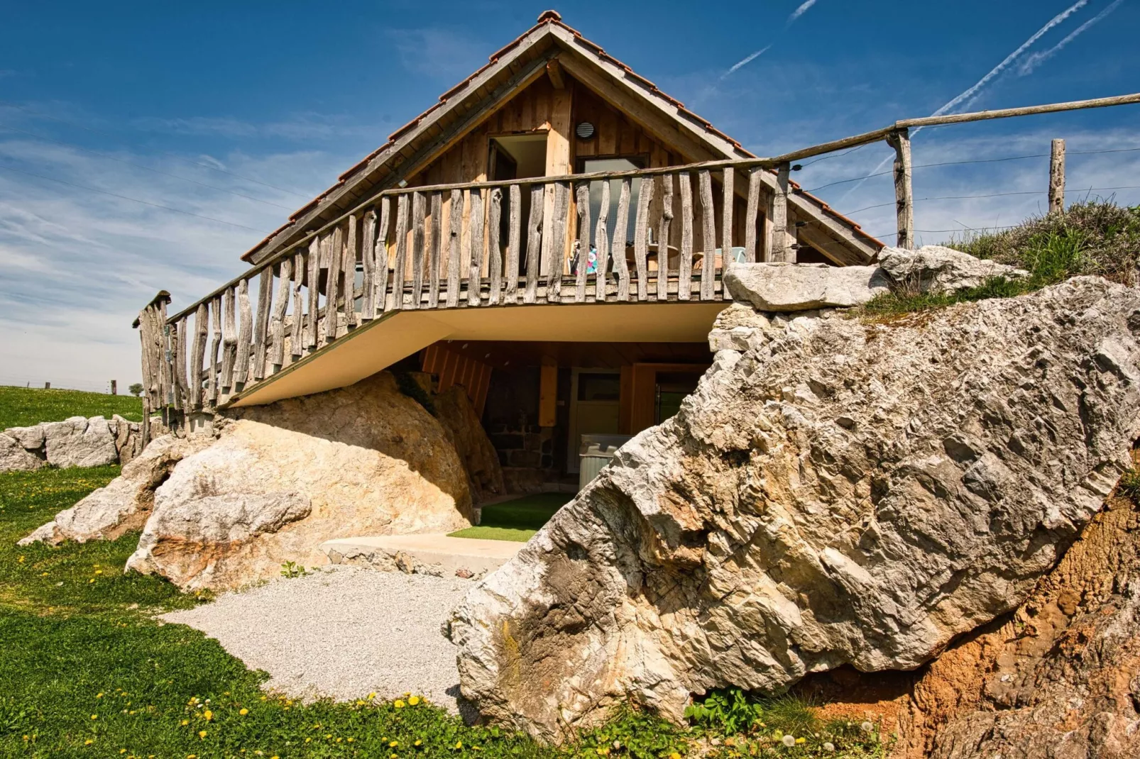 Visnja Gora Meadow Hideaway with Terrace - One Bedroom Cottage with Terrace (owner Hiška na skalci)-Im Freien