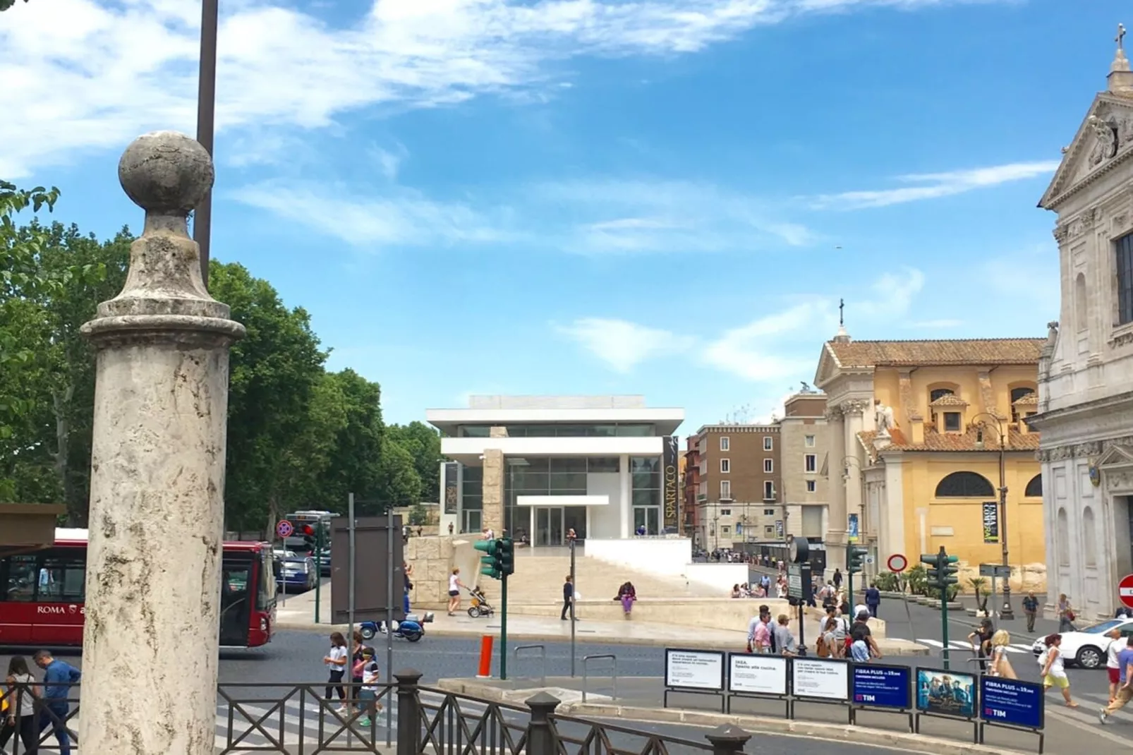 La Magnolia-Areas within 5km in summer