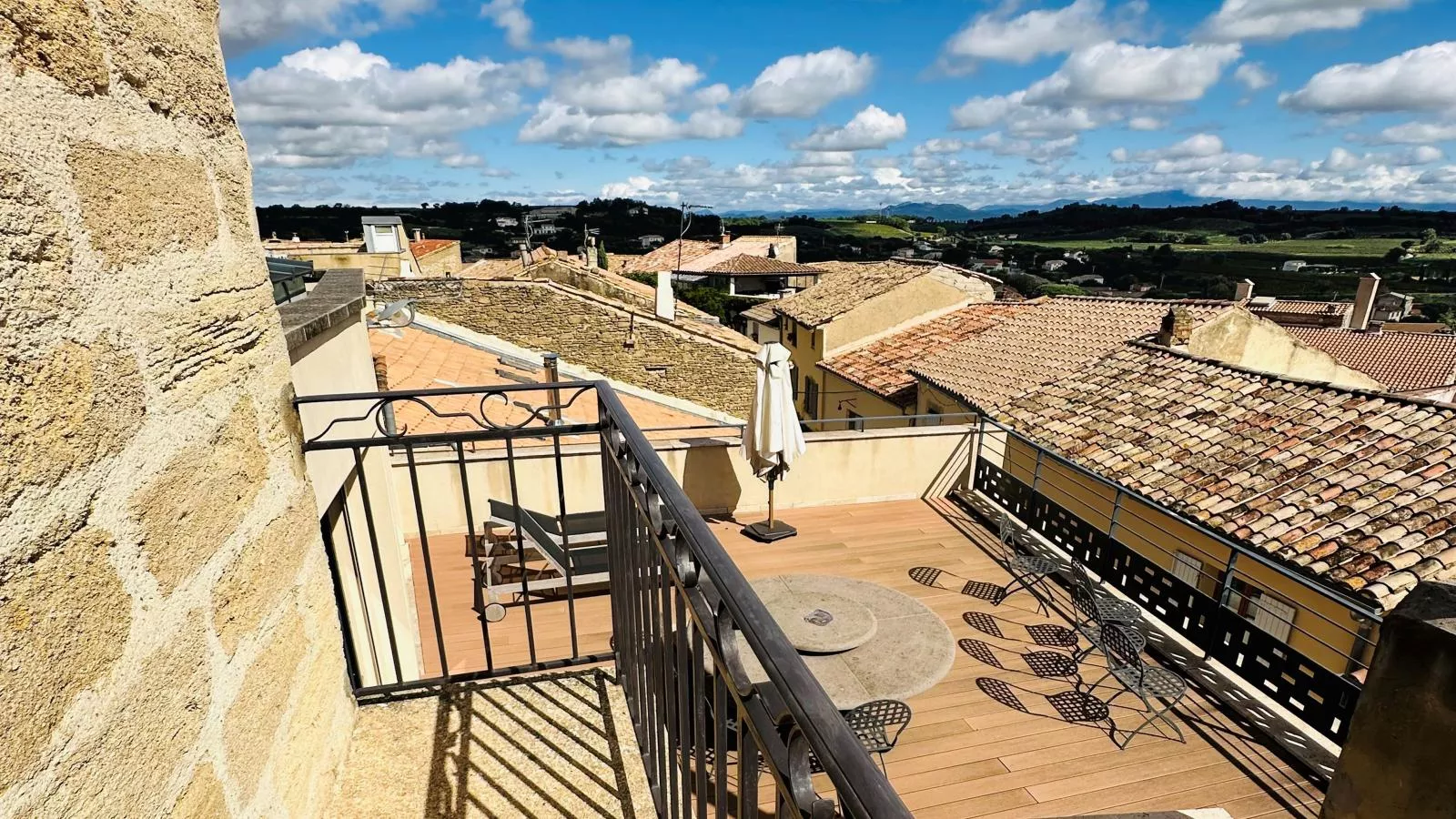Chateau la Perle-Vue d'été