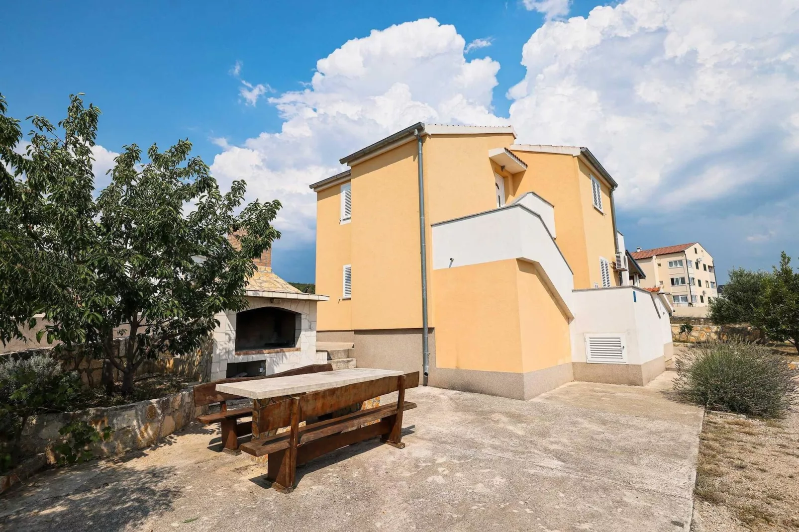 Holiday home Nekic-Garten Sommer