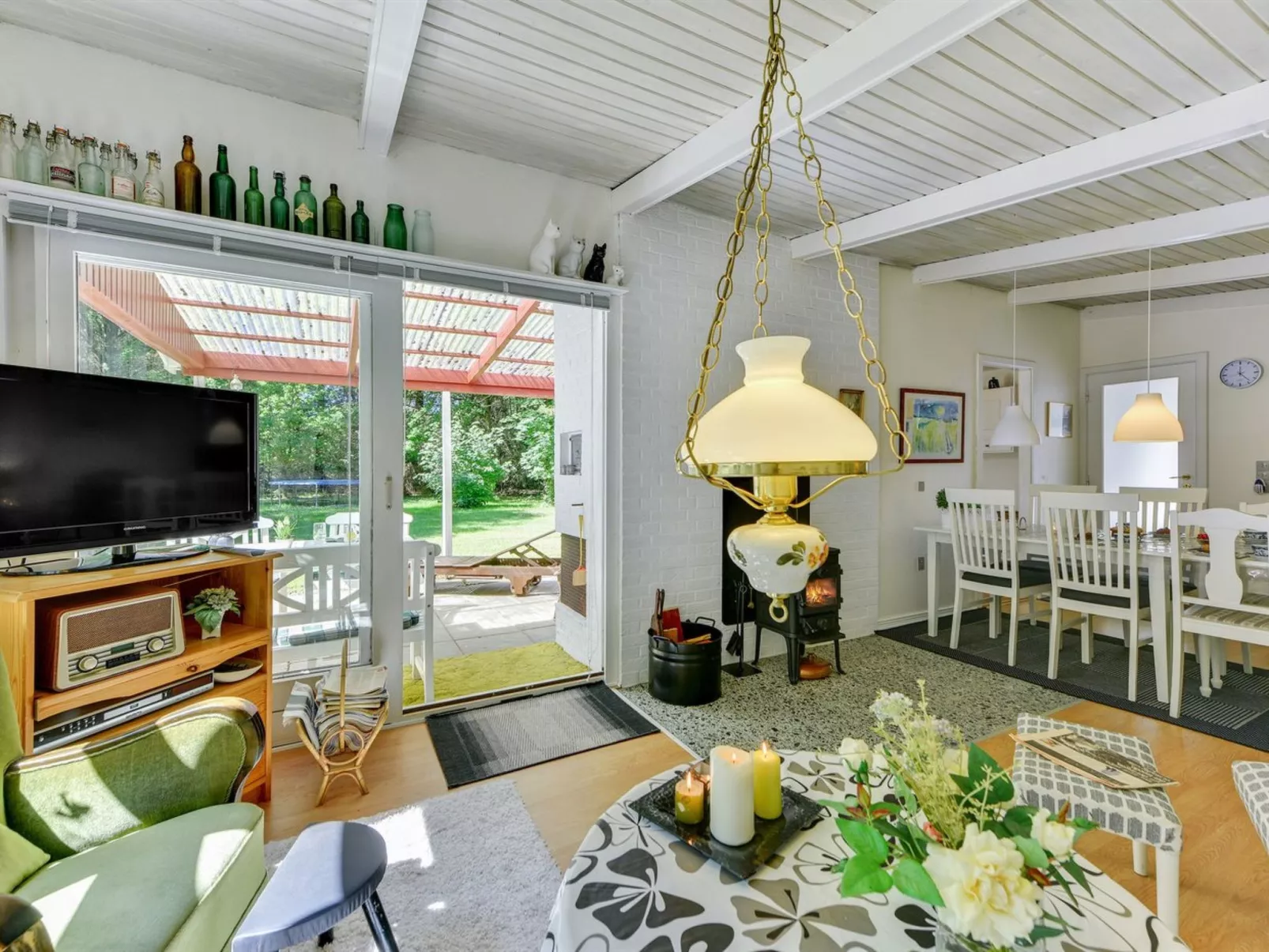 "Deik" - 2km to the fjord-Inside