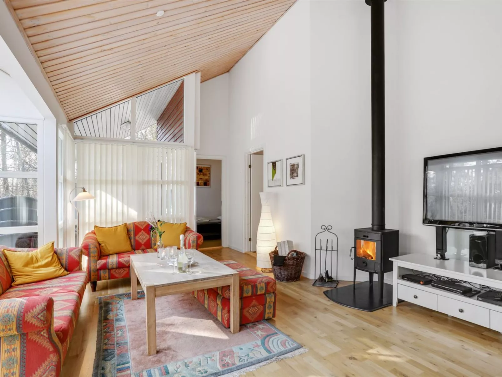 "Dorit" - 600m from the sea-Drinnen