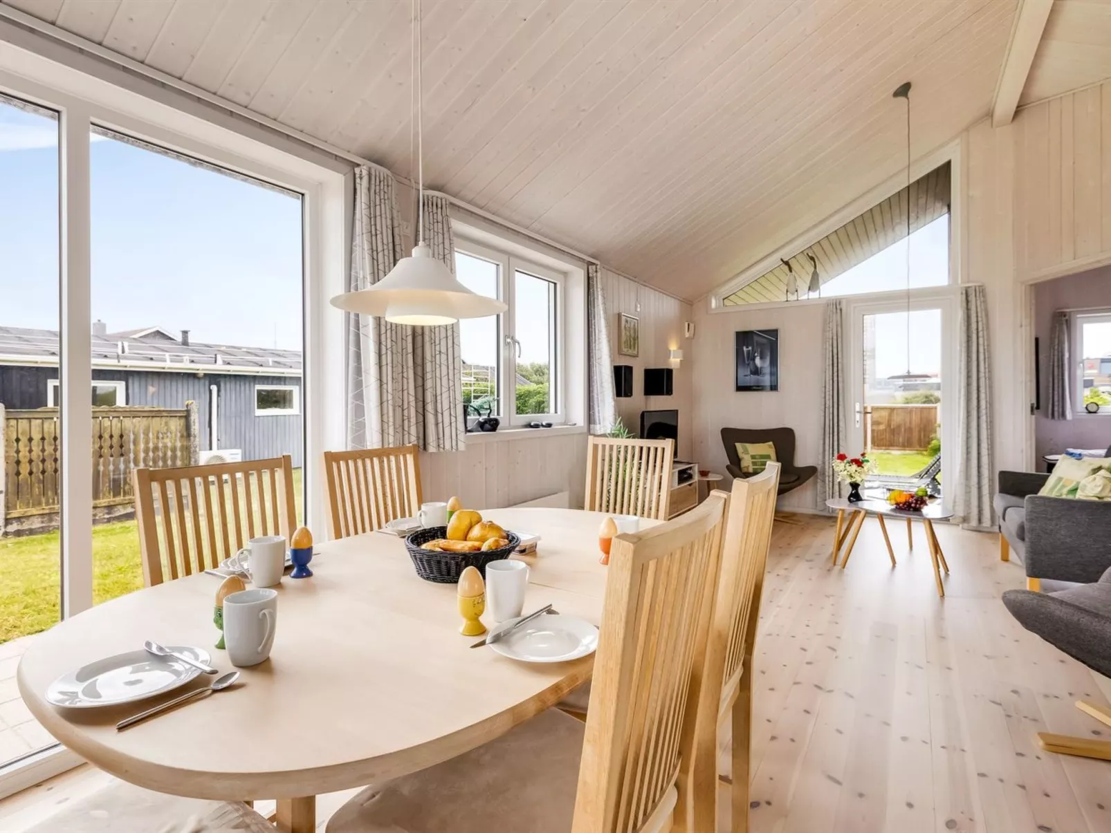 "Mara" -  from the sea-Dedans