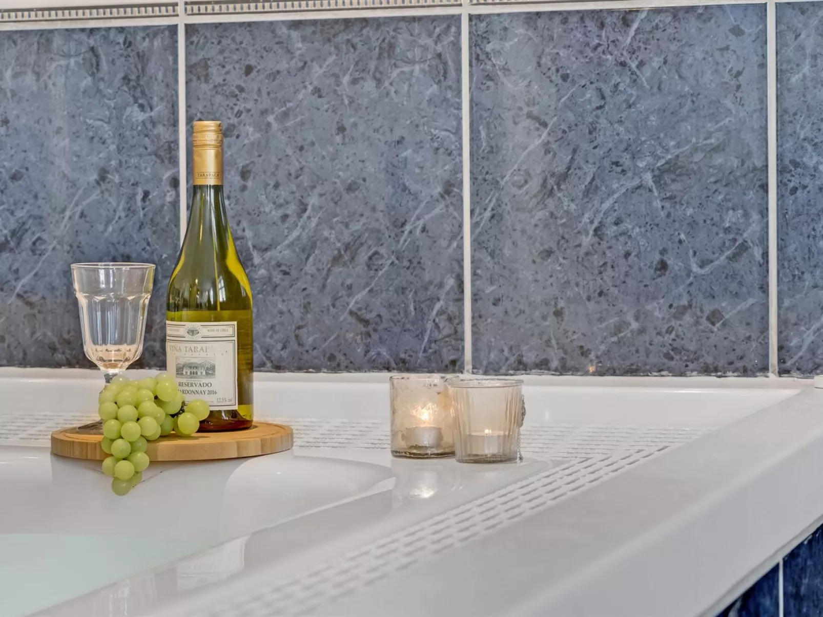 "Eini" - 4.5km from the sea-Inside