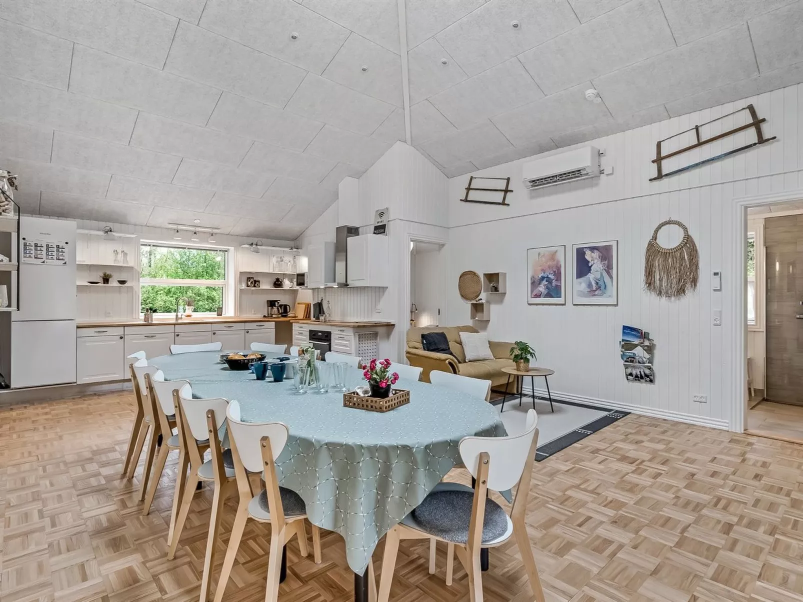 "Veijo" - 400m to the fjord-Dedans