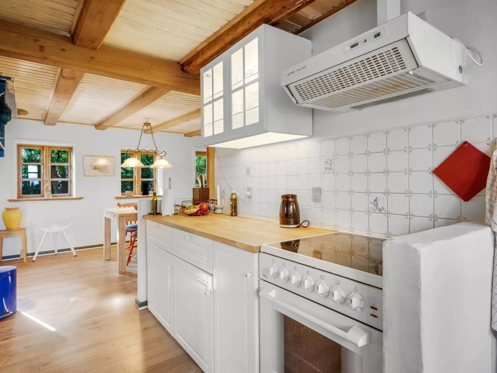 "Agrippa" - 30m to the fjord-Drinnen