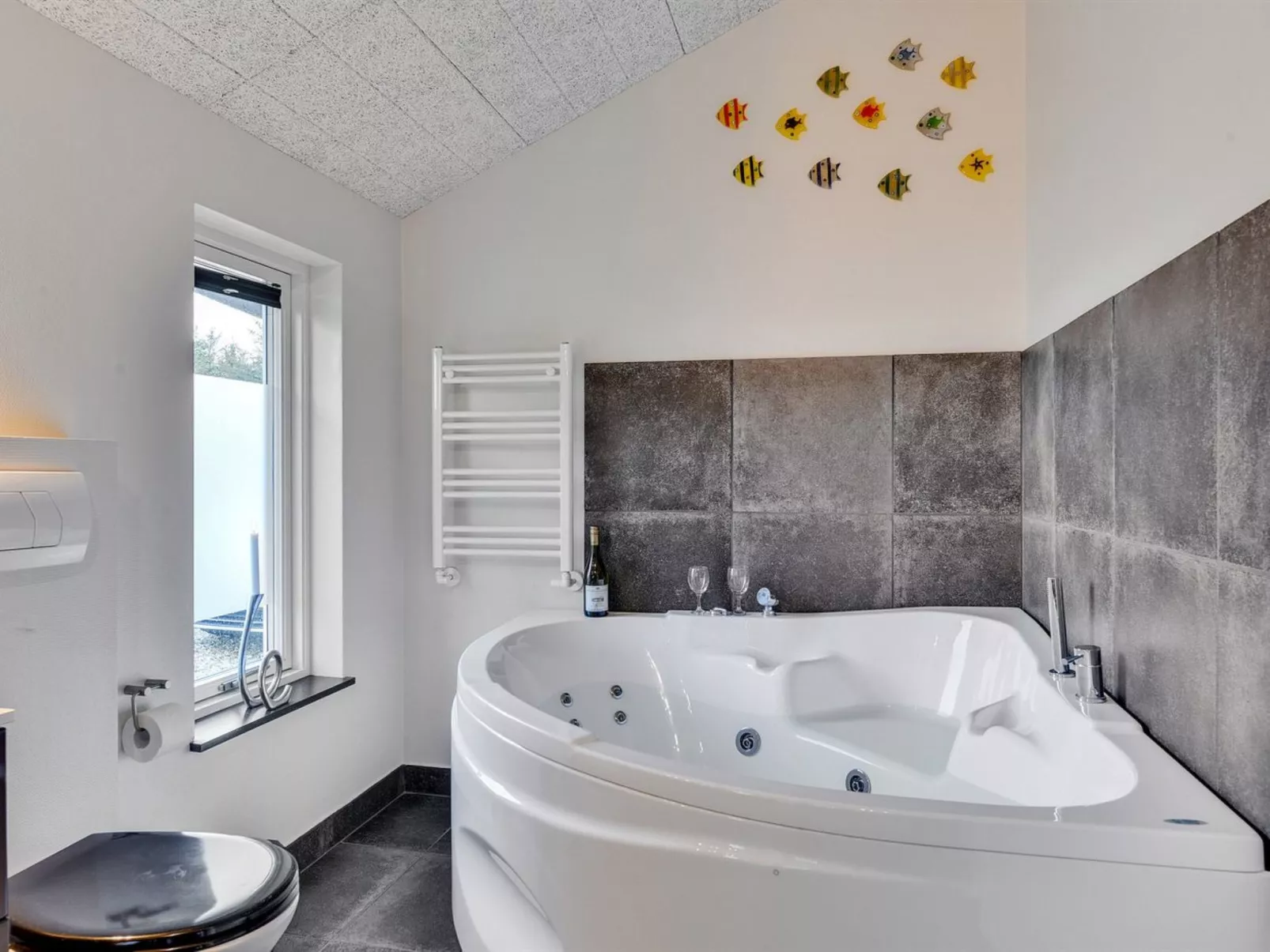 "Faye" - 600m from the sea-Inside