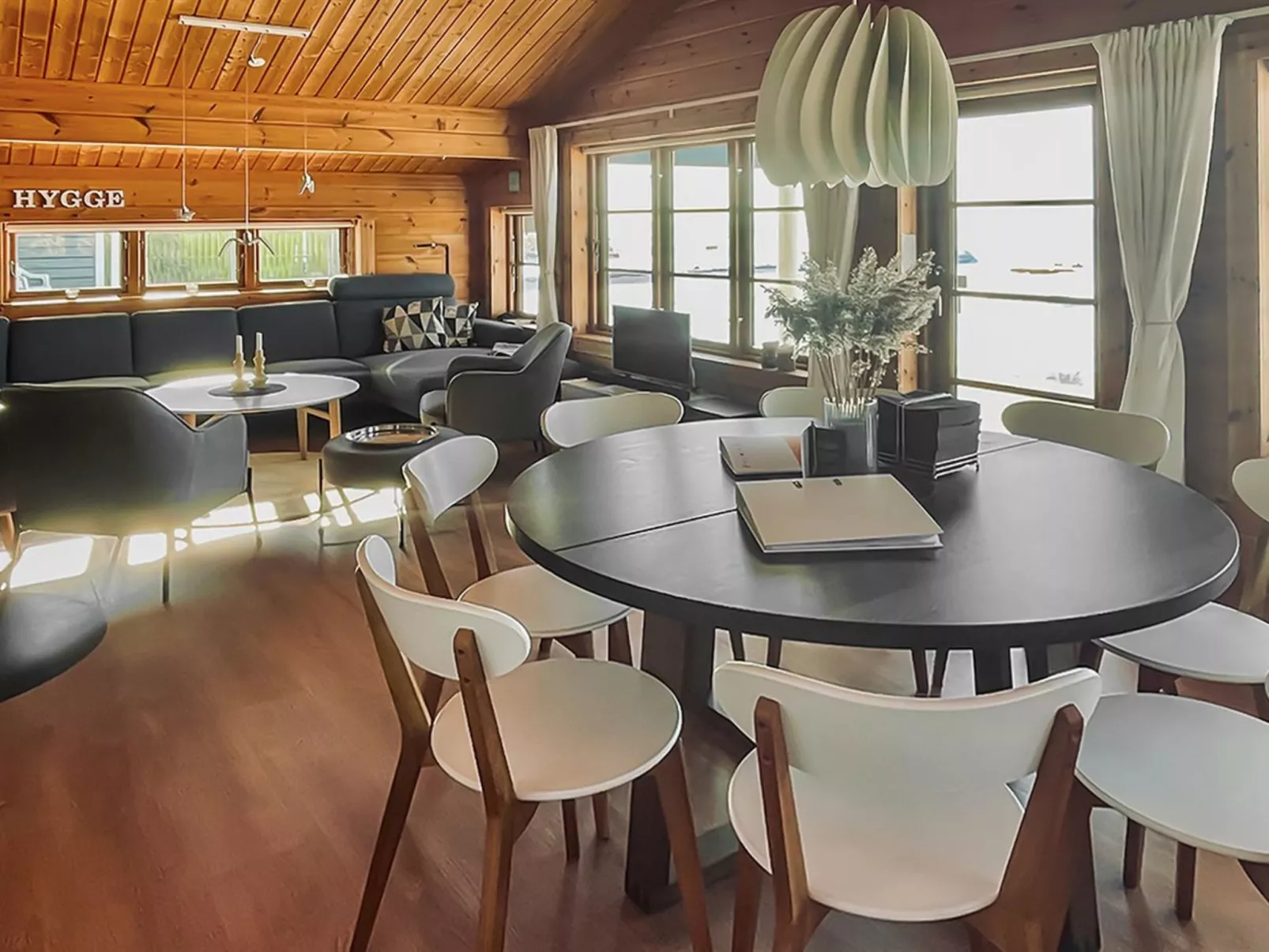 "Stacie" - 10m from the sea-Drinnen