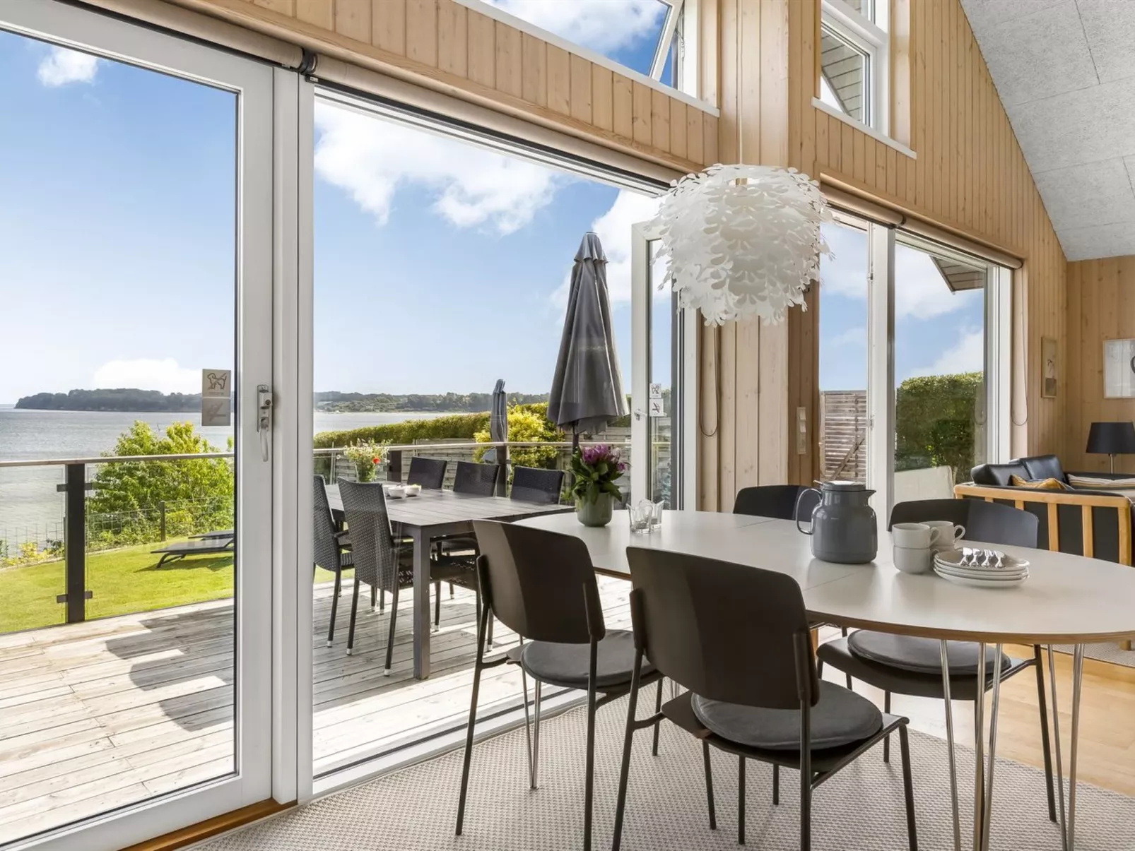 "Majbritt" - 50m from the sea-Drinnen