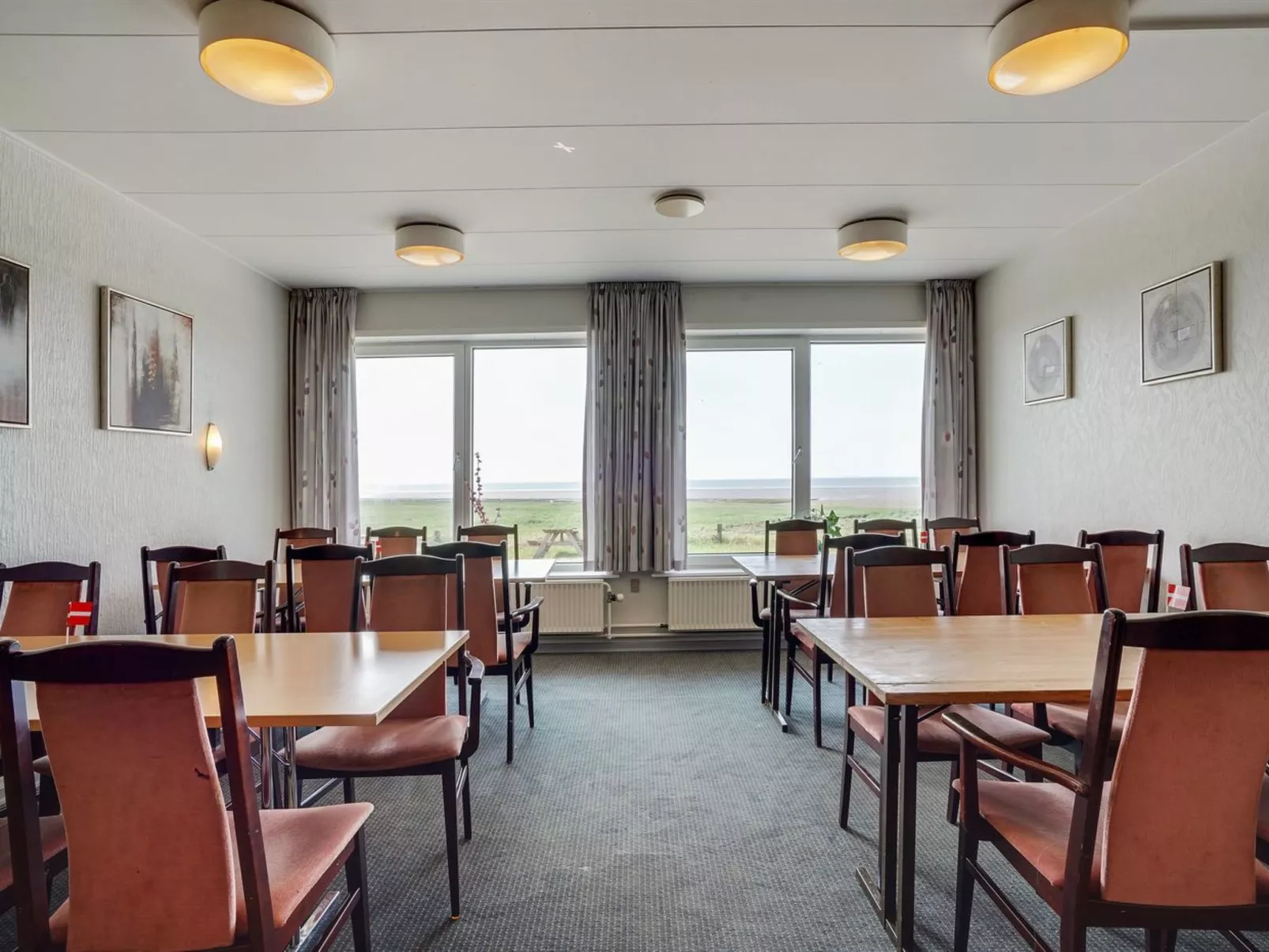 "Stilla" - 35km from the sea-Drinnen