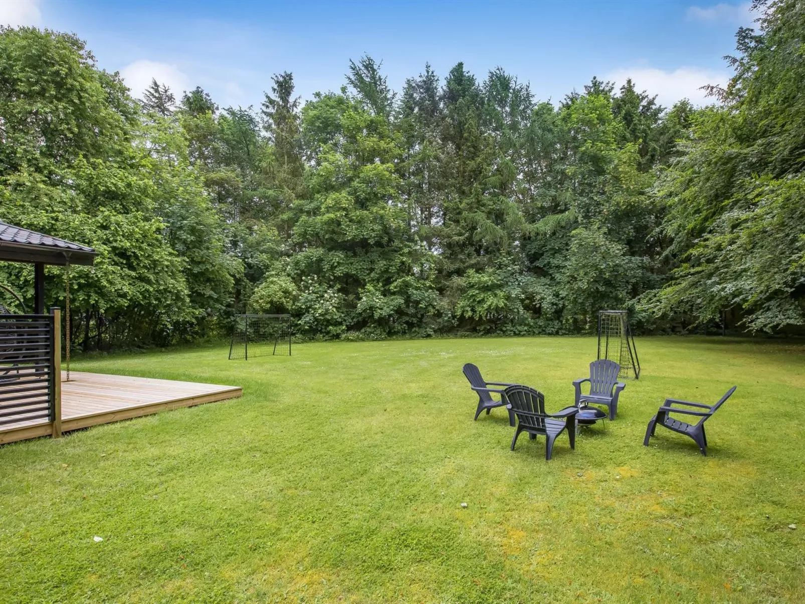 "Gudrid" - 250m to the fjord-Outside