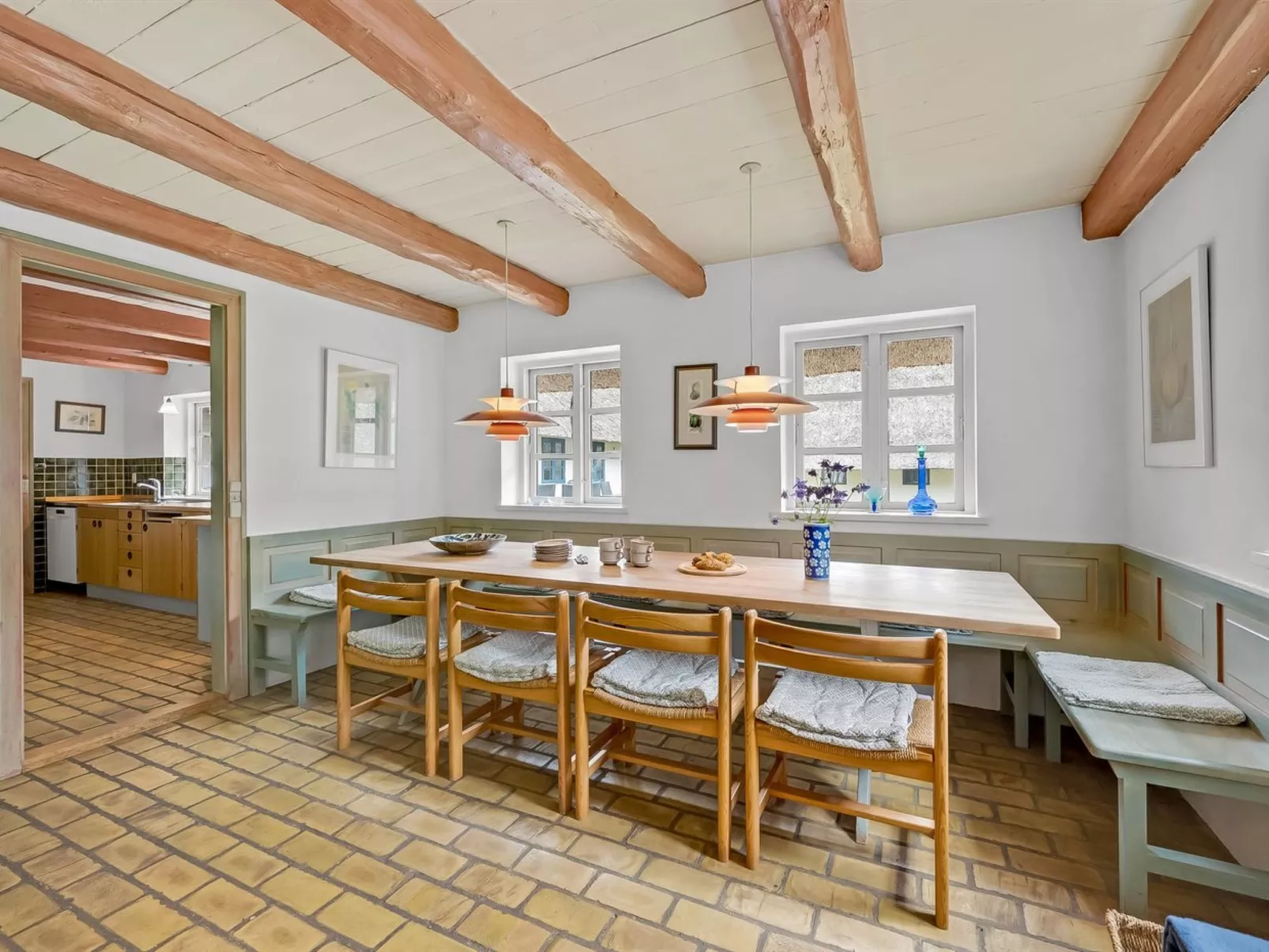 "Tatiane" - 10km from the sea-Inside