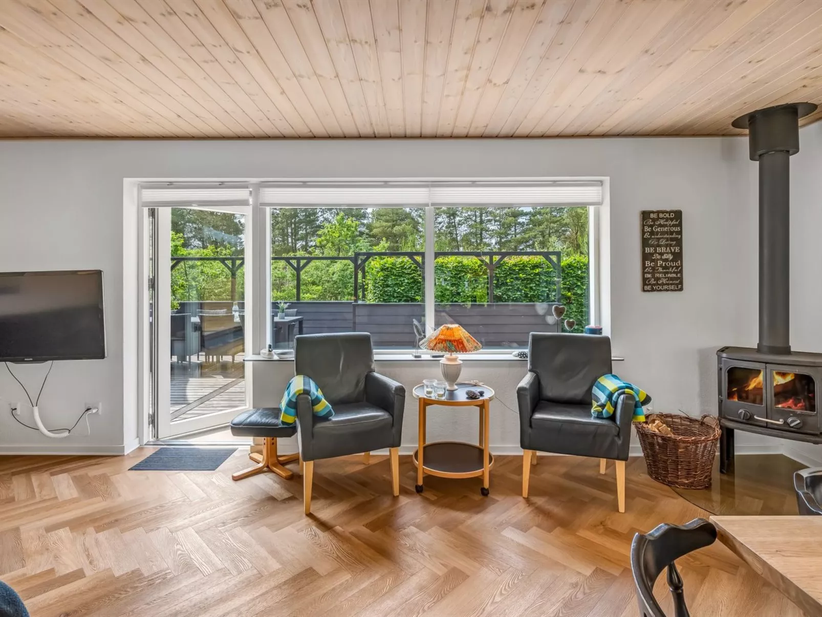 "Lavrans" - 2.5km from the sea-Drinnen