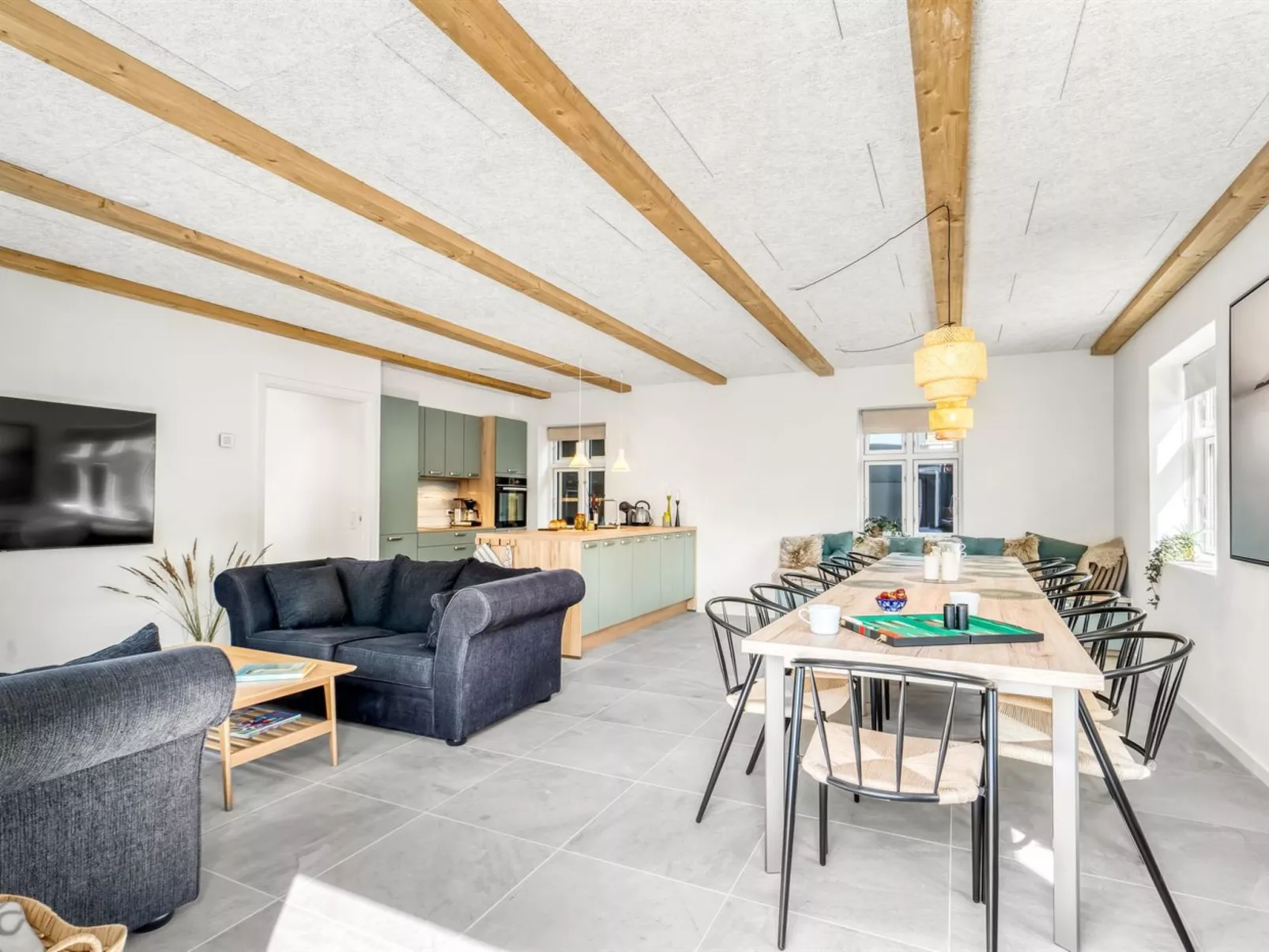 "Josina" - 1.8km from the sea-Drinnen